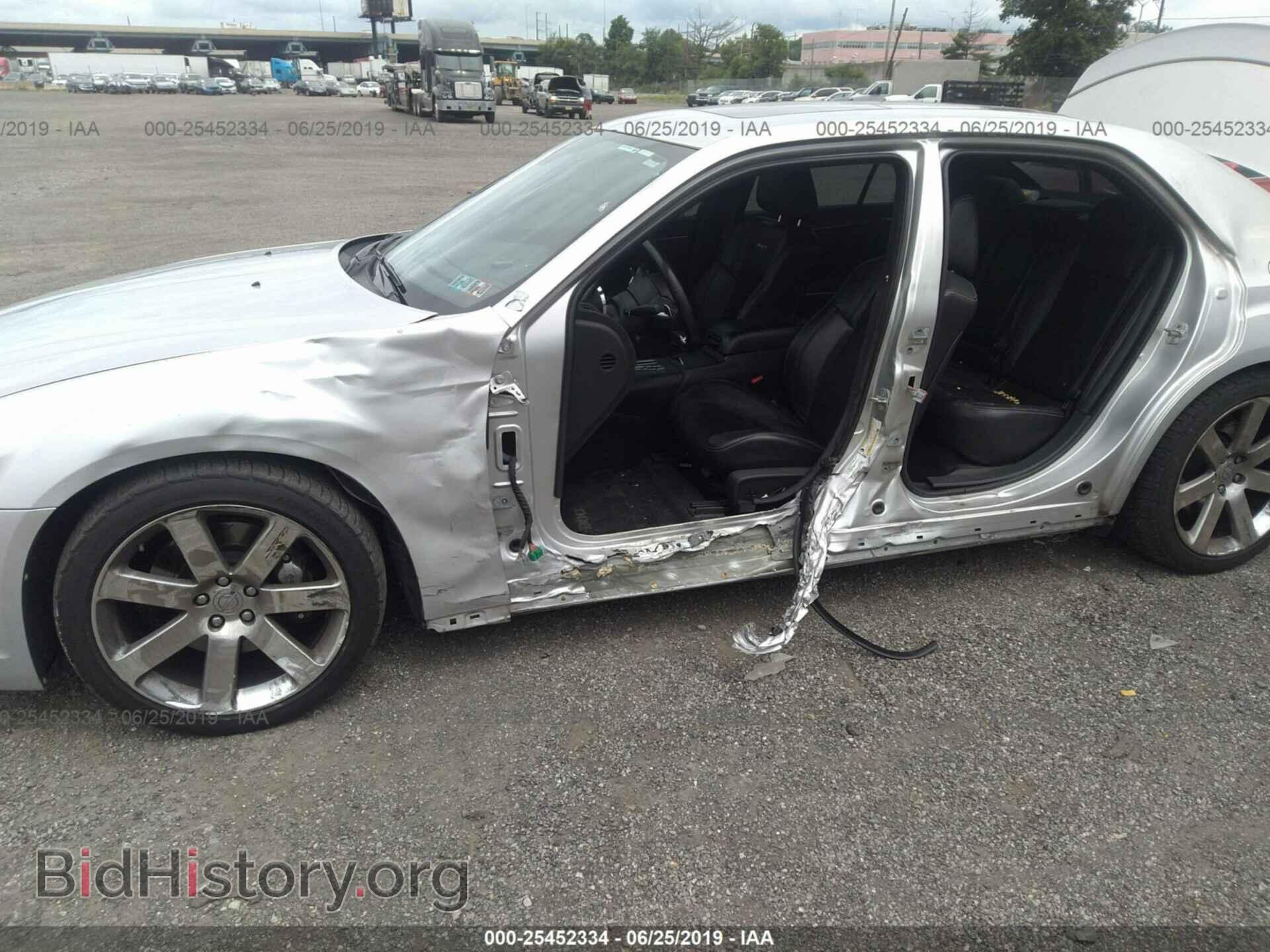 2012 CHRYSLER 300 - VIN: 2C3CCAFJ9CH800181 - Фото 6