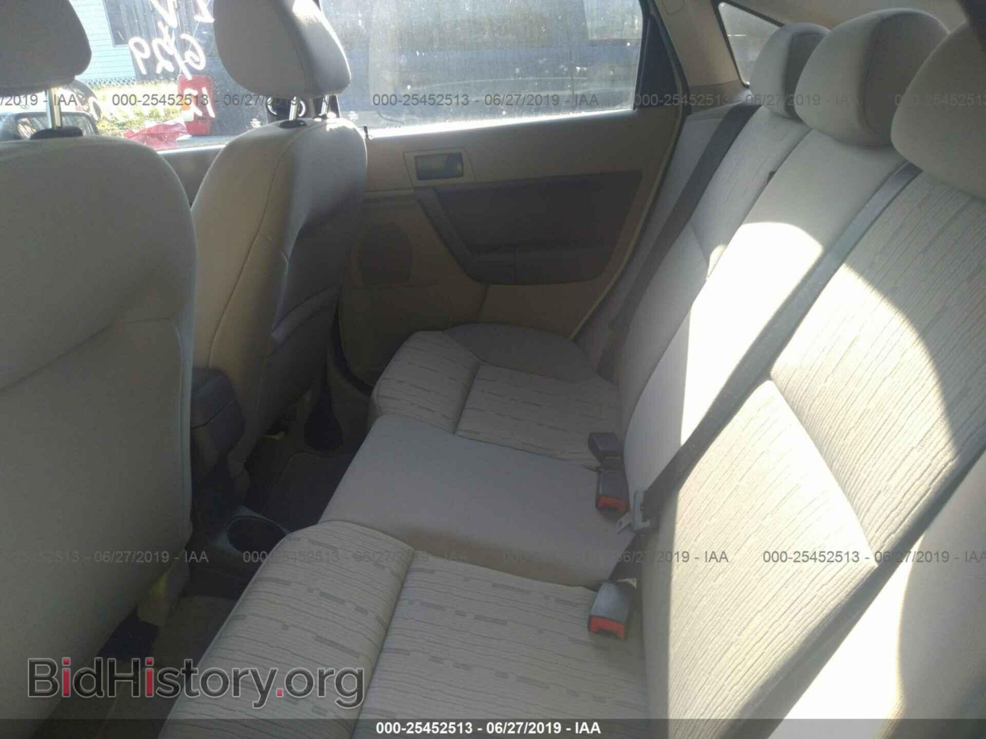 2011 FORD FOCUS - VIN: 1FAHP3FN1BW115571 - Фото 8