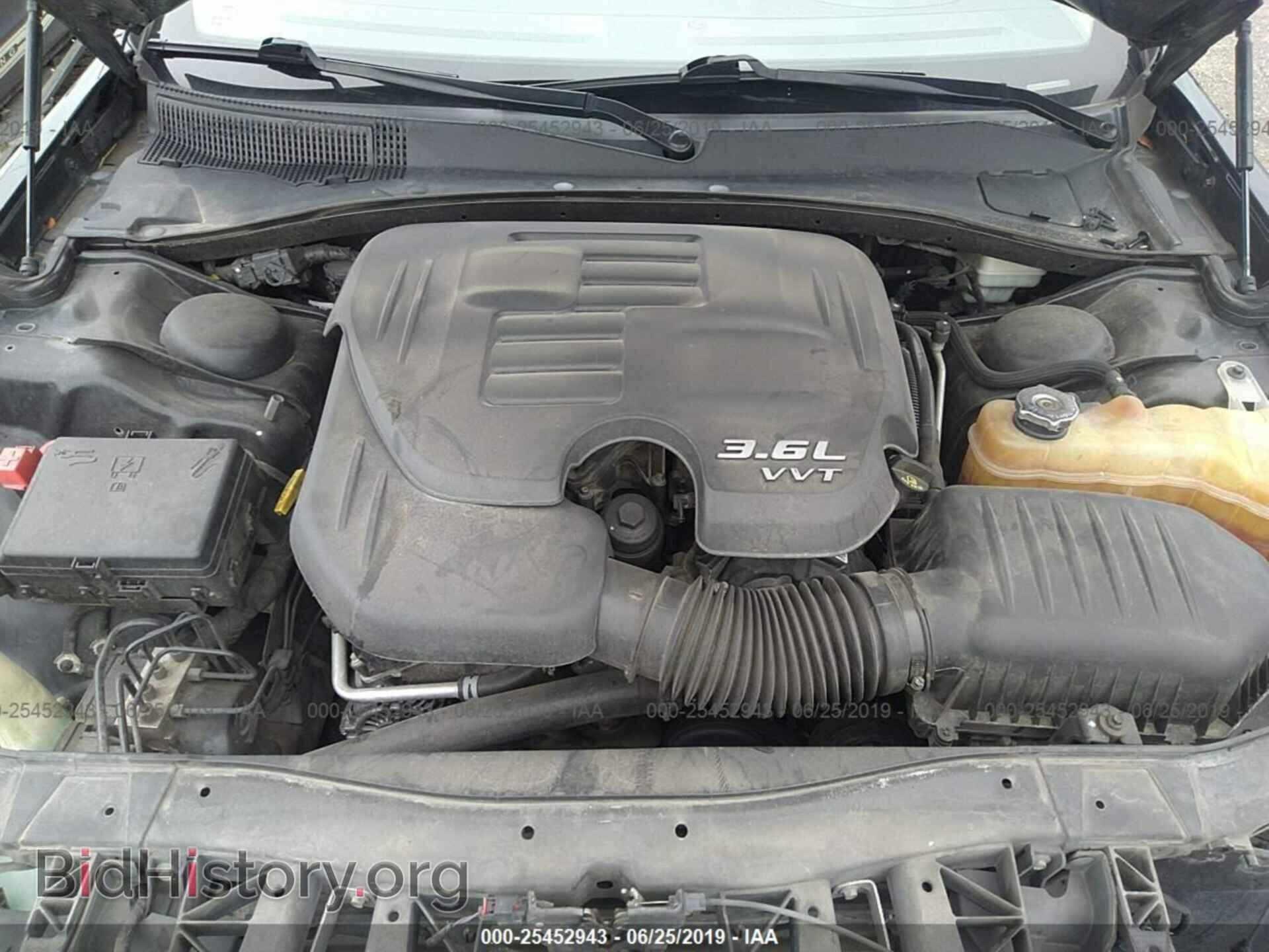 2013 CHRYSLER 300 - VIN: 2C3CCARG0DH633954 - Фото 10
