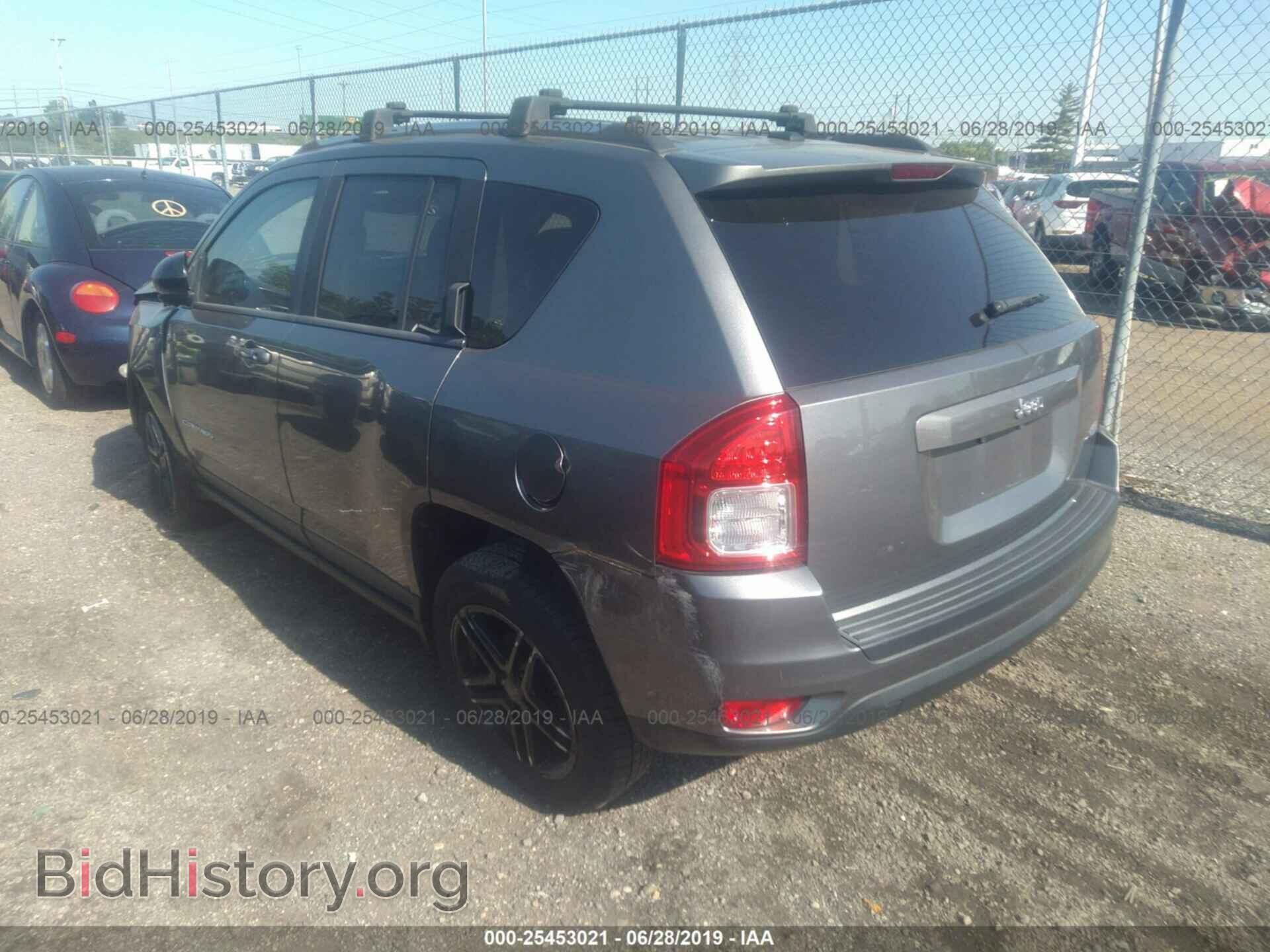 2011 JEEP COMPASS - VIN: 1J4NT1FB2BD245755 - Фото 3