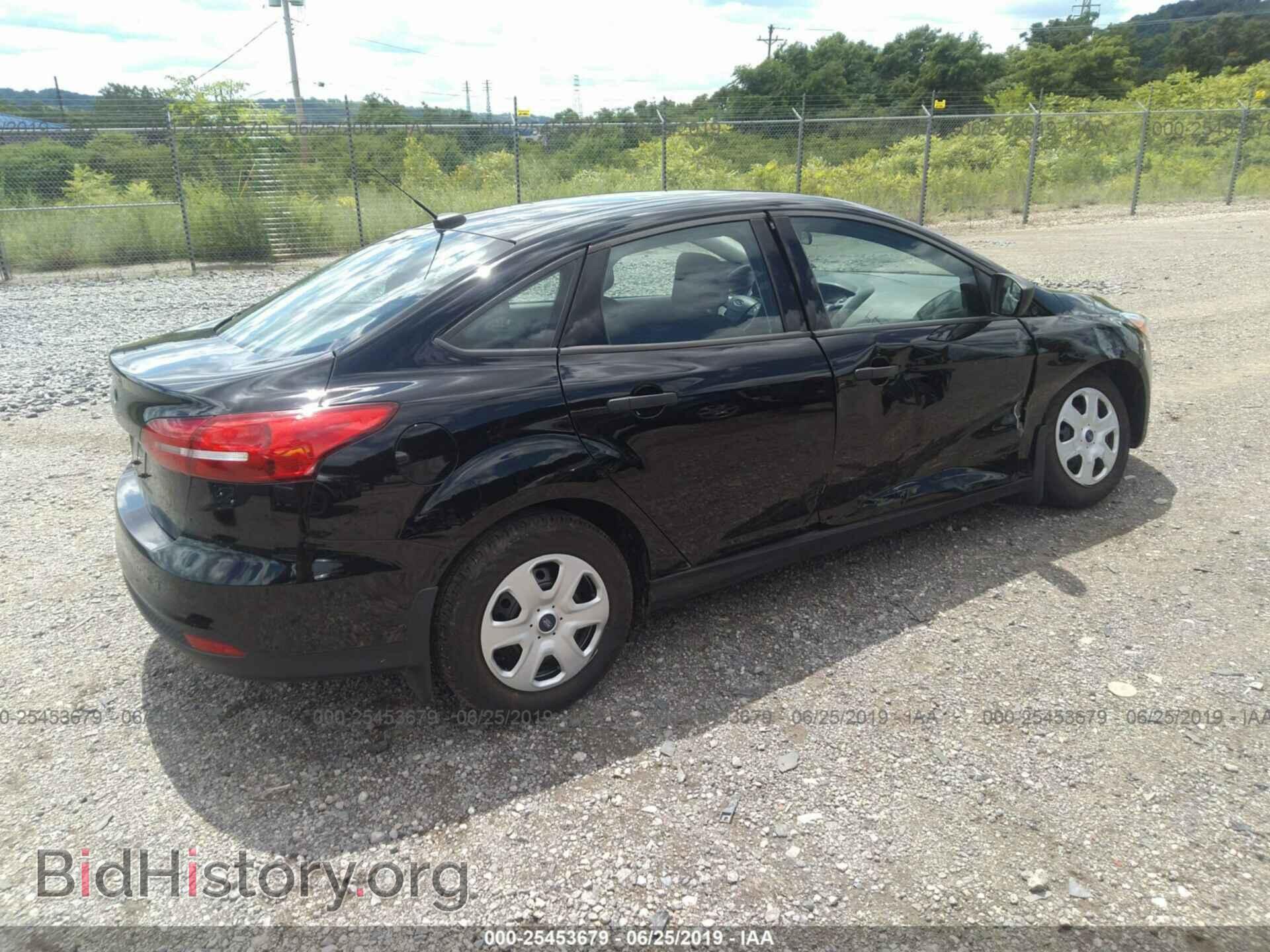2017 FORD FOCUS - VIN: 1FADP3E21HL340007 - Photo 4