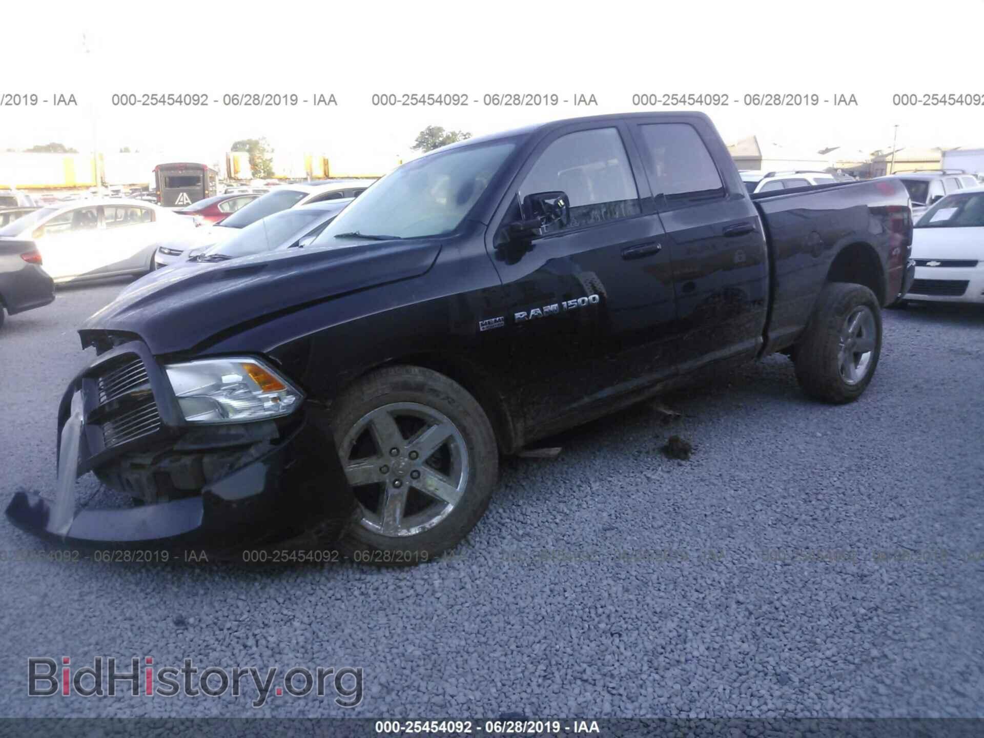 2011 DODGE RAM 1500 - VIN: 1D7RV1GT7BS610151 - Фото 2