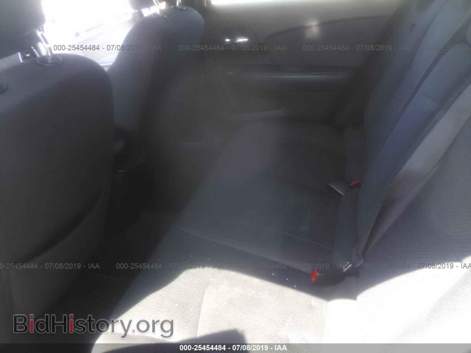 2011 CHRYSLER 200 - VIN: 1C3BC4FB8BN566708 - Фото 8