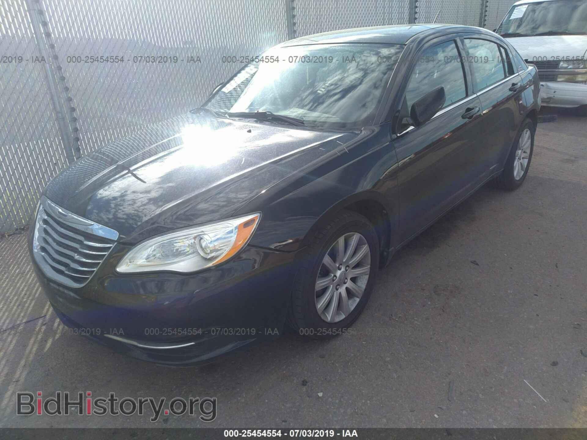2013 CHRYSLER 200 - VIN: 1C3CCBBB8DN501536 - Photo 2