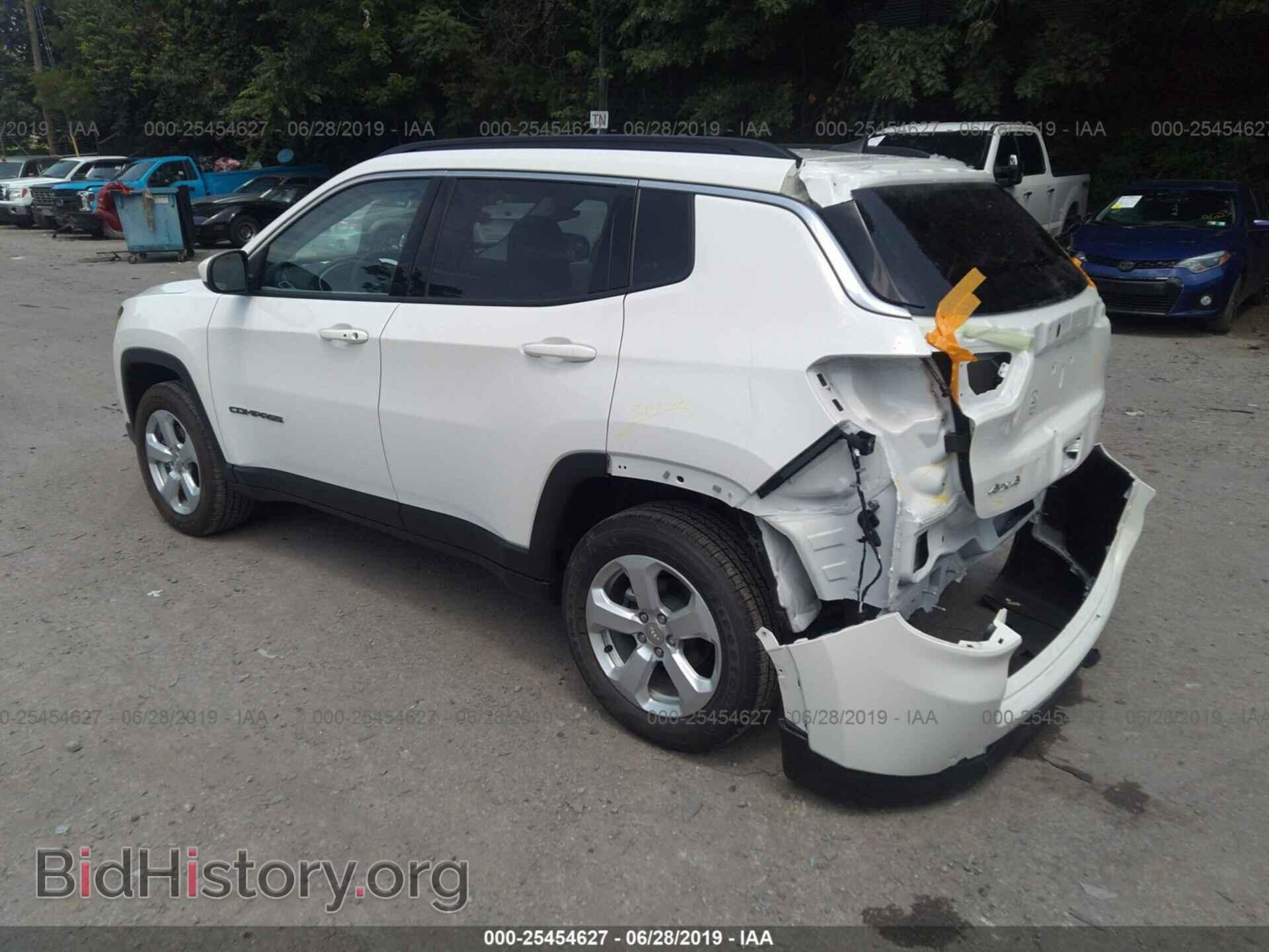 2019 JEEP COMPASS - VIN: 3C4NJDBB7KT703576 - Фото 3