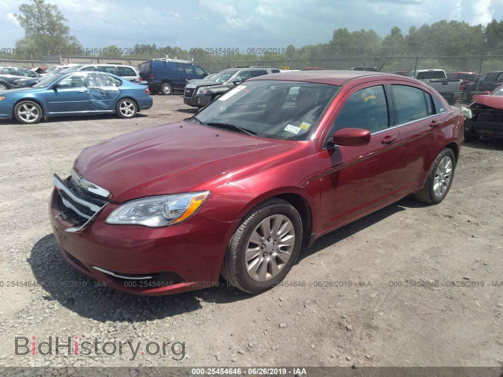 2013 CHRYSLER 200 - VIN: 1C3CCBAG4DN722175 - Photo 2