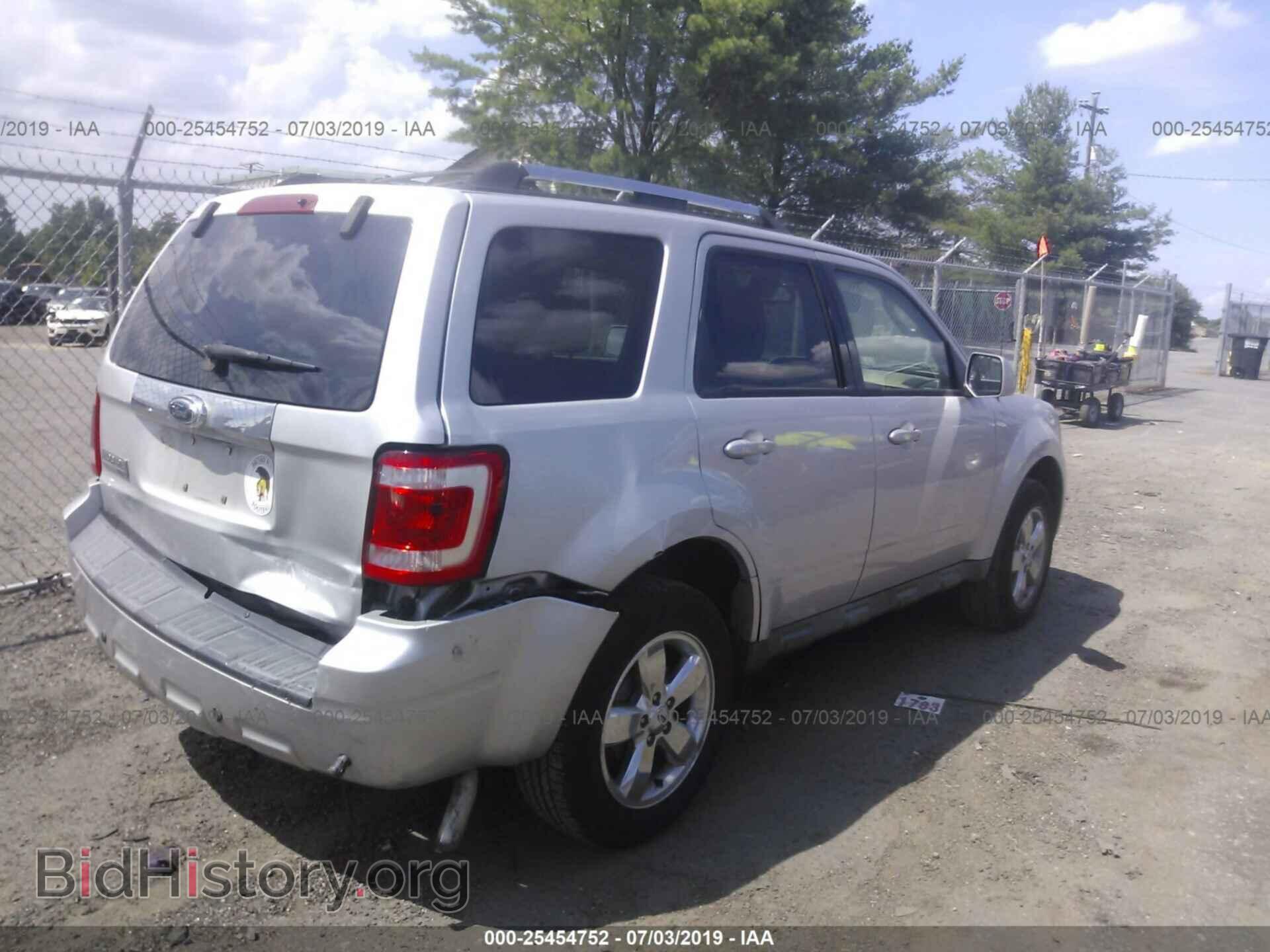 2009 FORD ESCAPE - VIN: 1FMCU047X9KC04455 - Фото 4