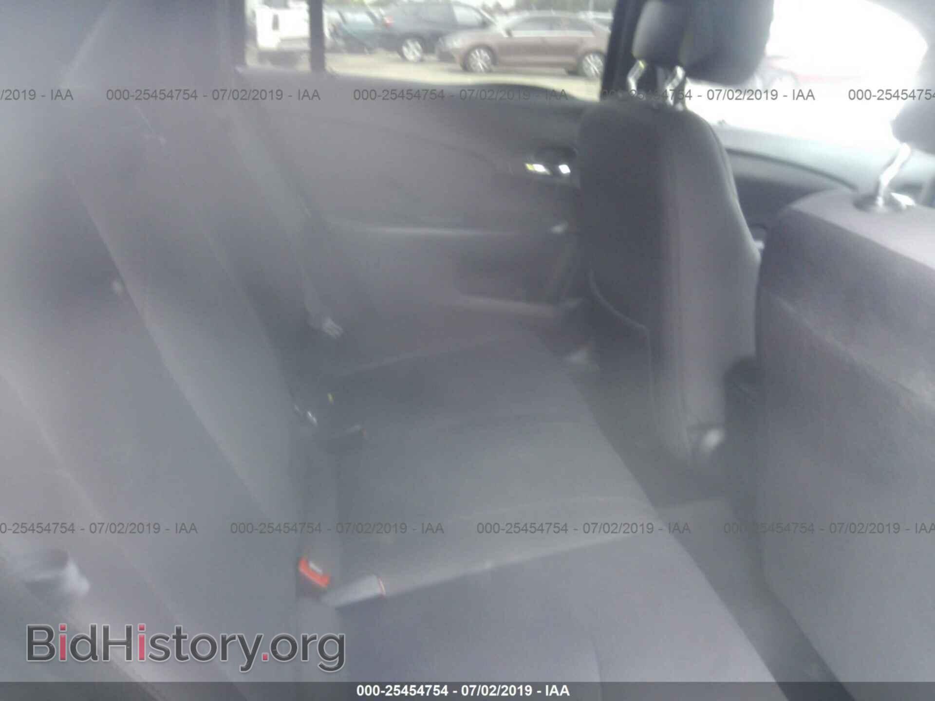 2013 CHRYSLER 200 - VIN: 1C3CCBAB3DN561595 - Photo 8