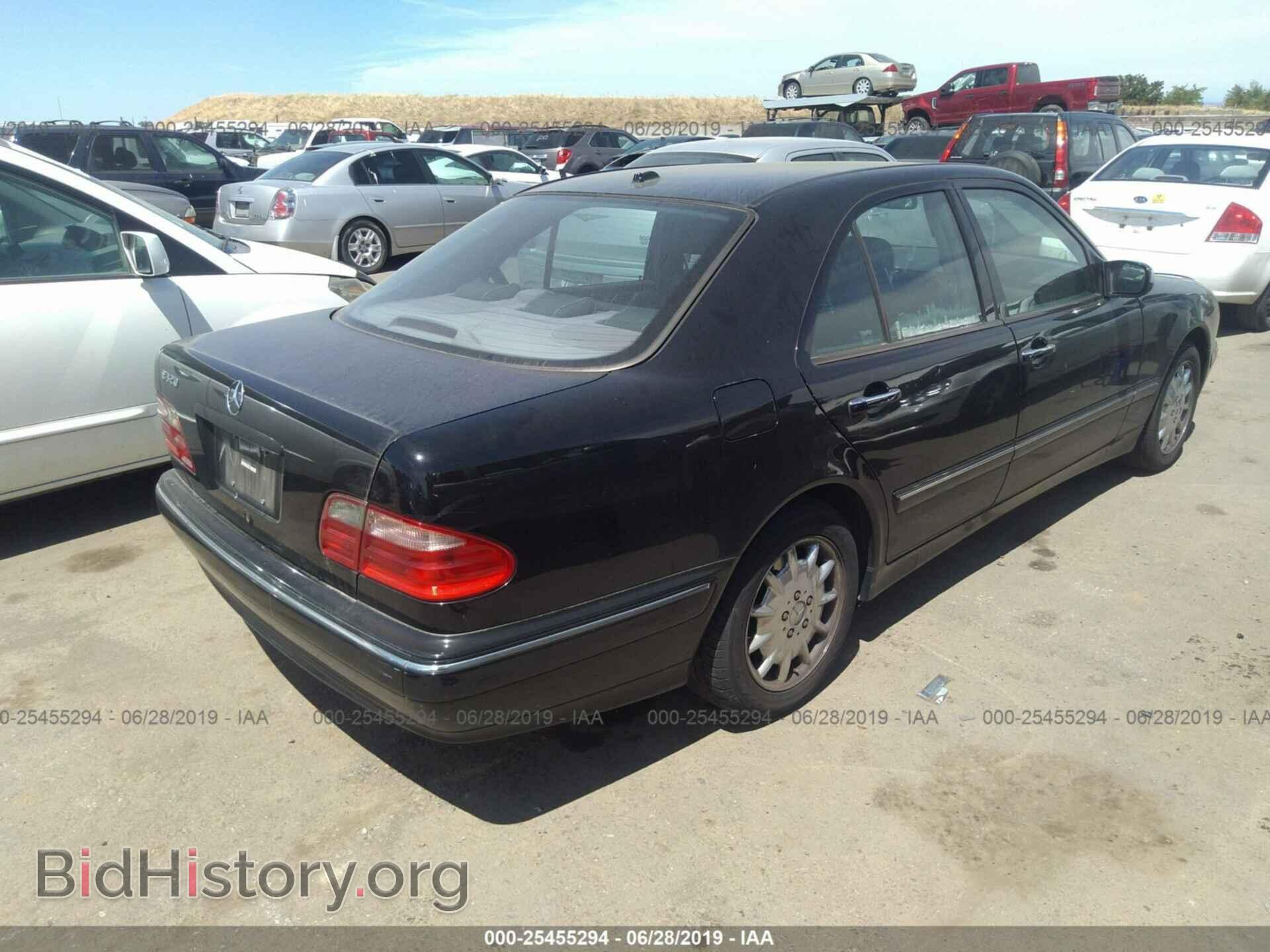 2000 MERCEDES-BENZ E - VIN: WDBJF65J1YB155873 - Photo 4