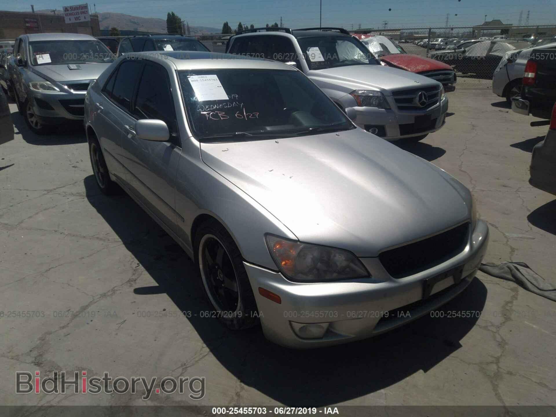 Photo JTHBD182710003423 - LEXUS IS 2001