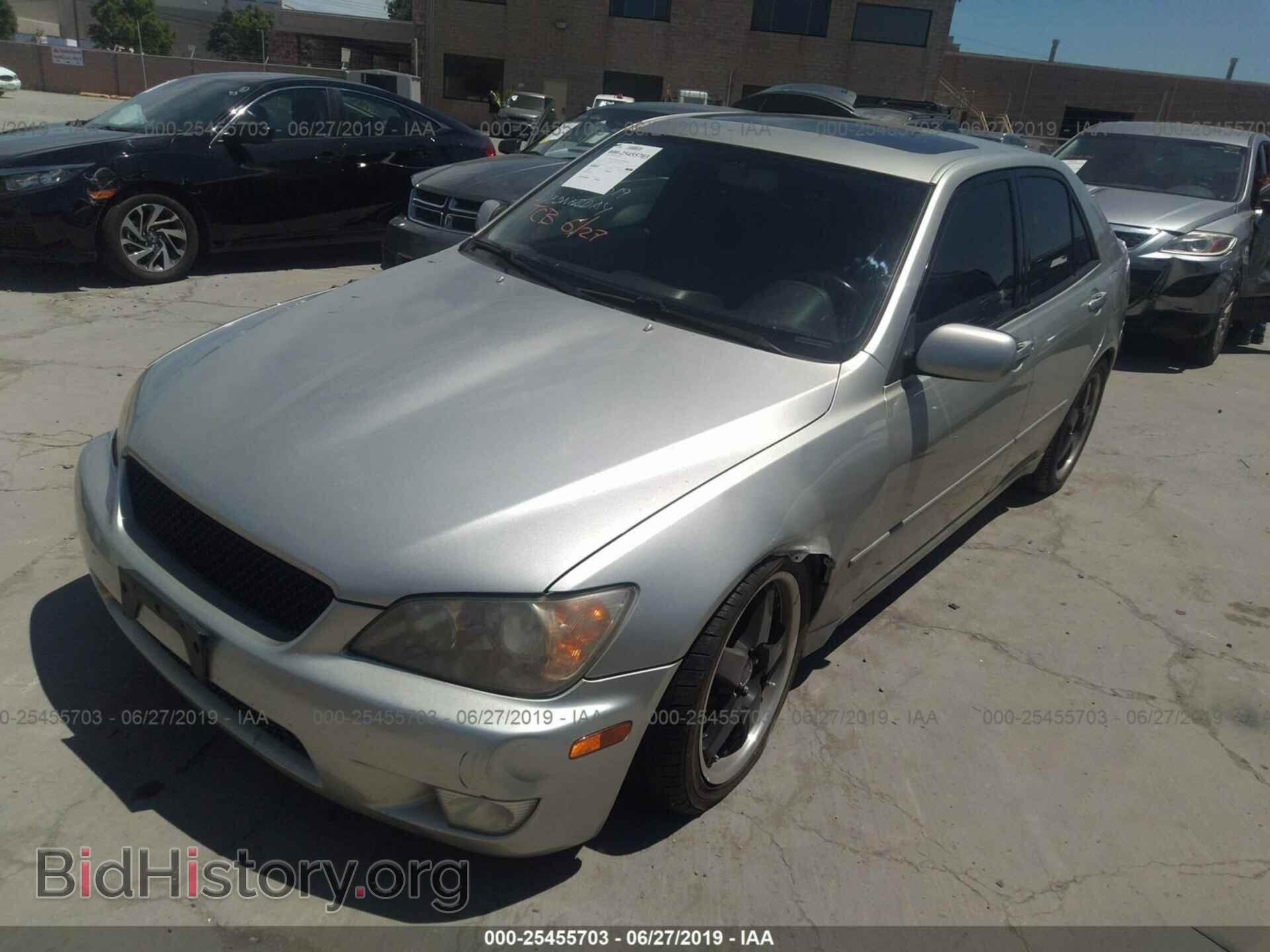 2001 LEXUS IS - VIN: JTHBD182710003423 - Photo 2