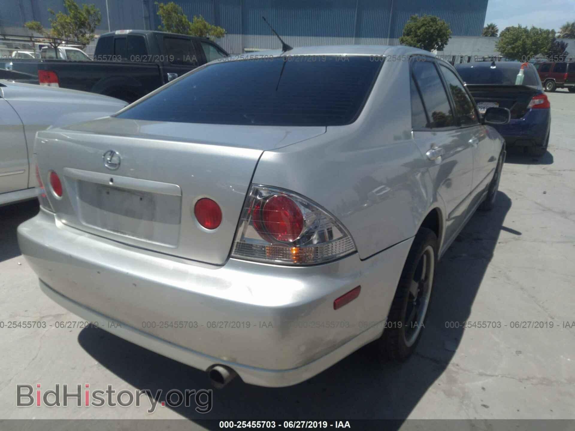 2001 LEXUS IS - VIN: JTHBD182710003423 - Photo 4