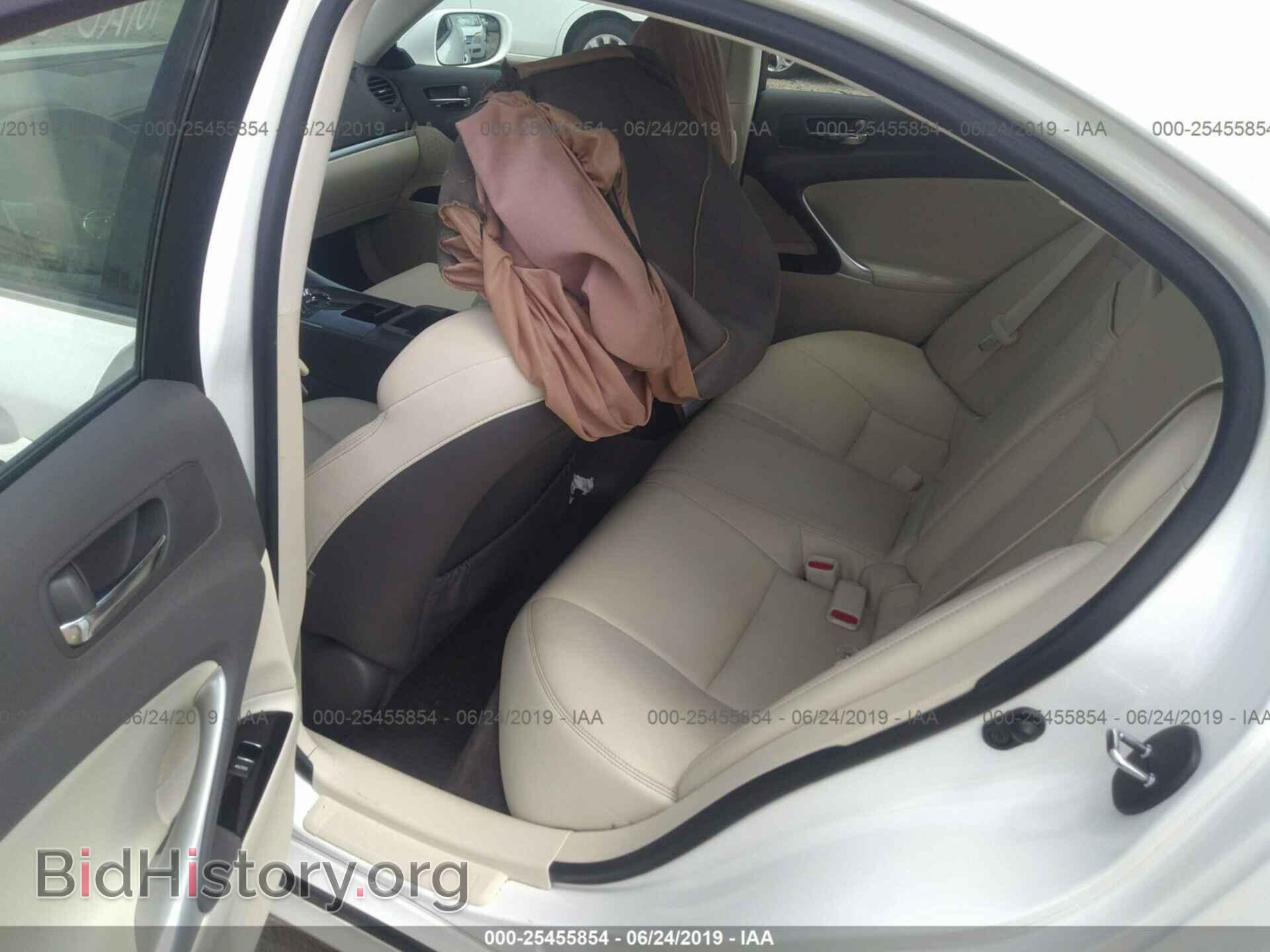 2011 LEXUS IS - VIN: JTHBF5C28B5144367 - Фото 8