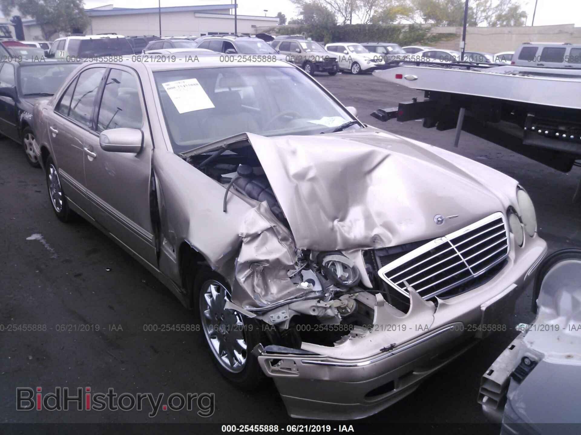 Фотография WDBJF65J71B236592 - MERCEDES-BENZ E 2001