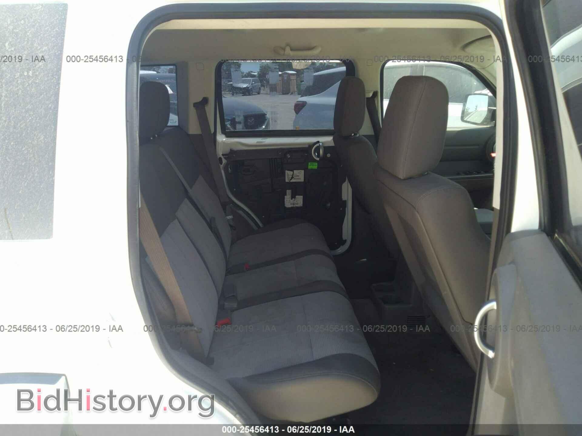 2008 DODGE NITRO - VIN: 1D8GT28K28W100585 - Photo 8