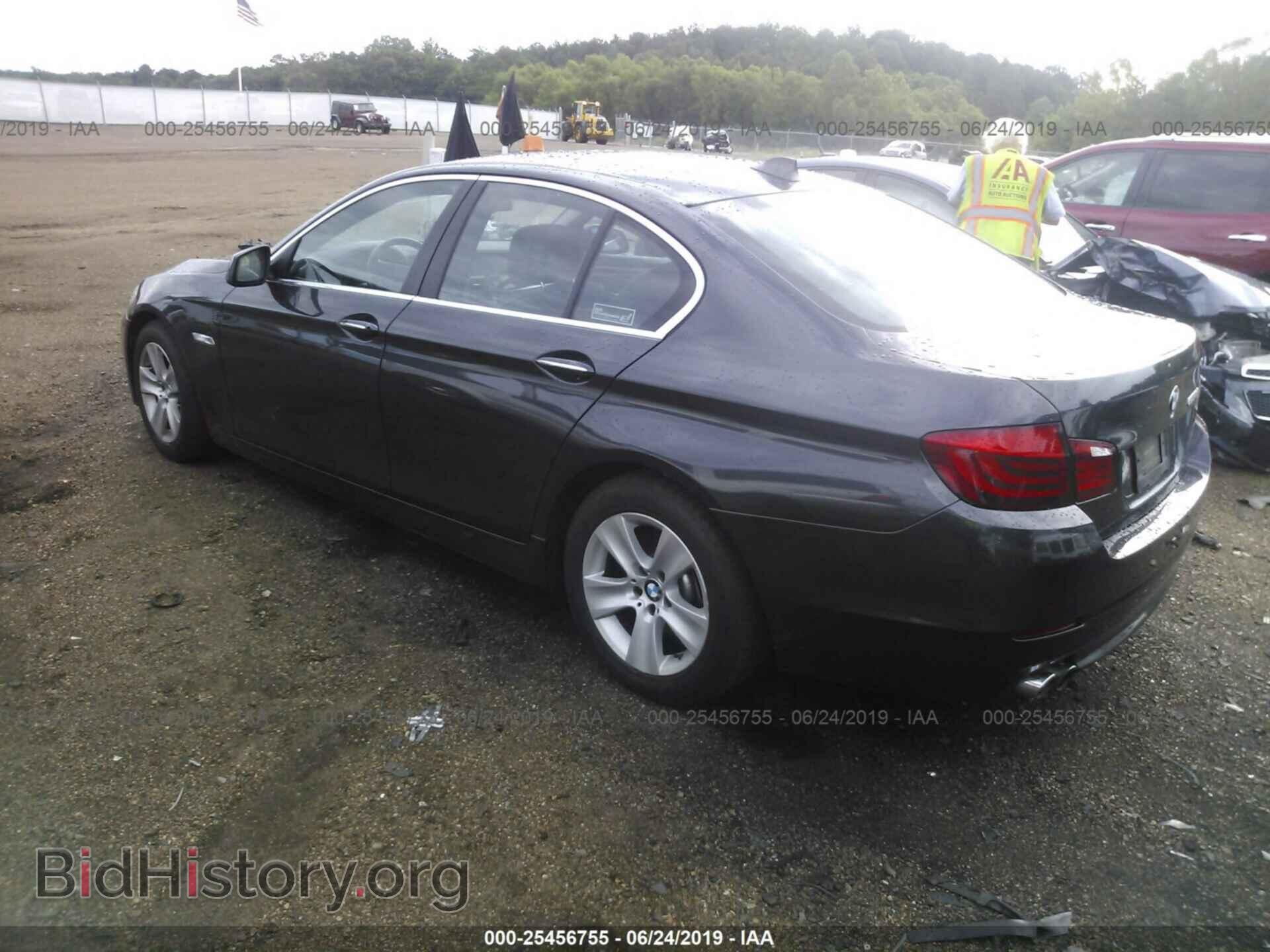 2011 BMW 528 - VIN: WBAFR1C54BC672669 - Фото 3