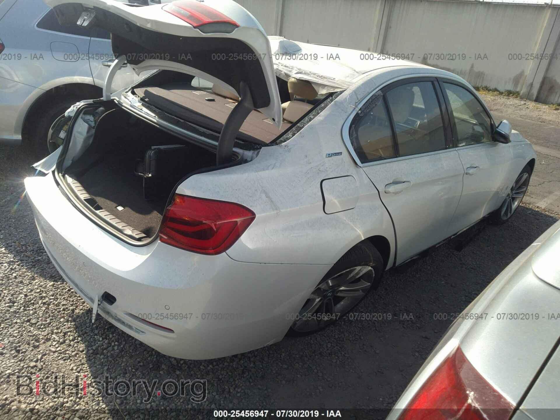 2018 BMW 330E - VIN: WBA8E1C53JA756352 - Фото 4
