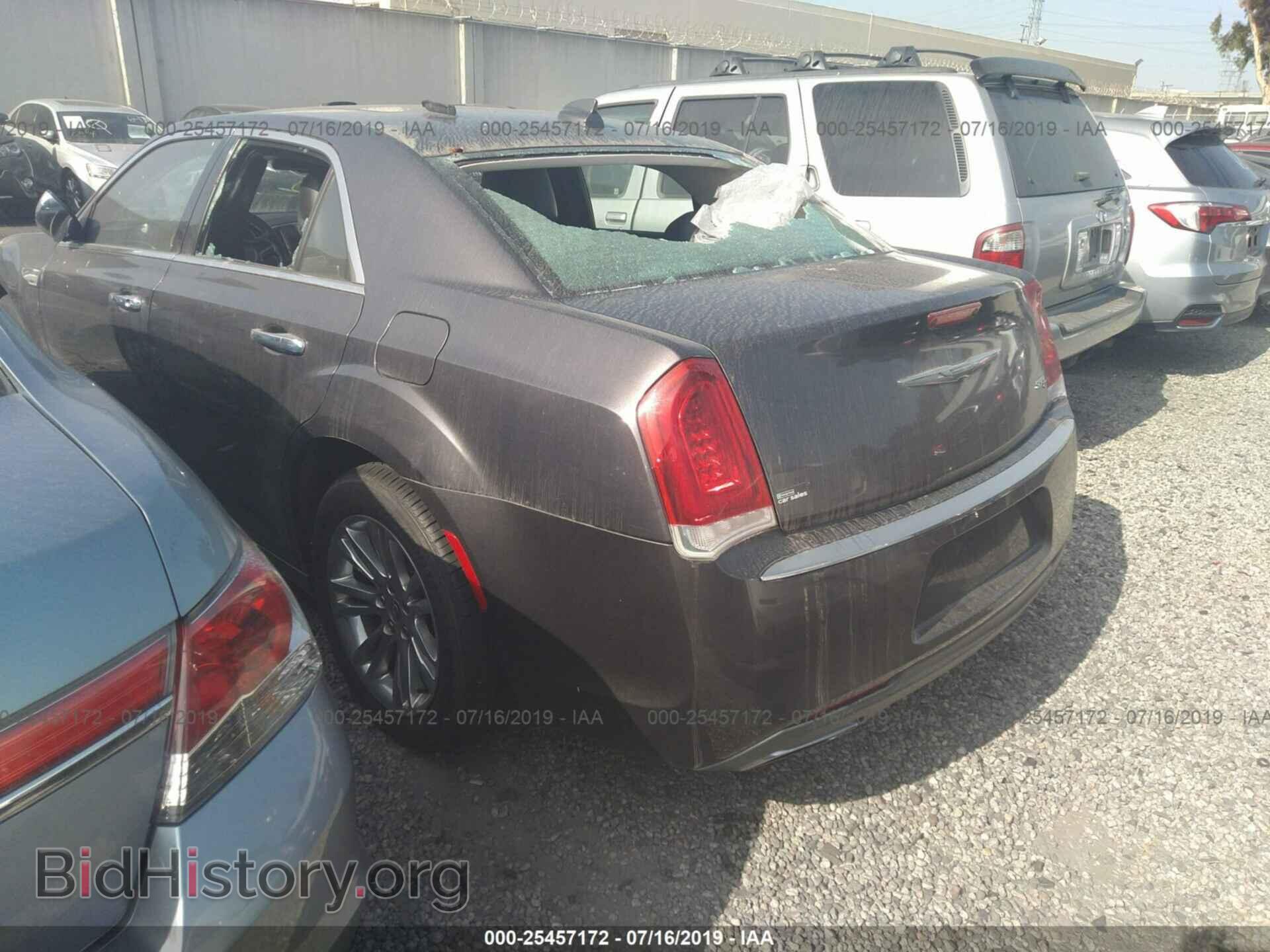 2016 CHRYSLER 300C - VIN: 2C3CCAEGXGH282433 - Фото 3