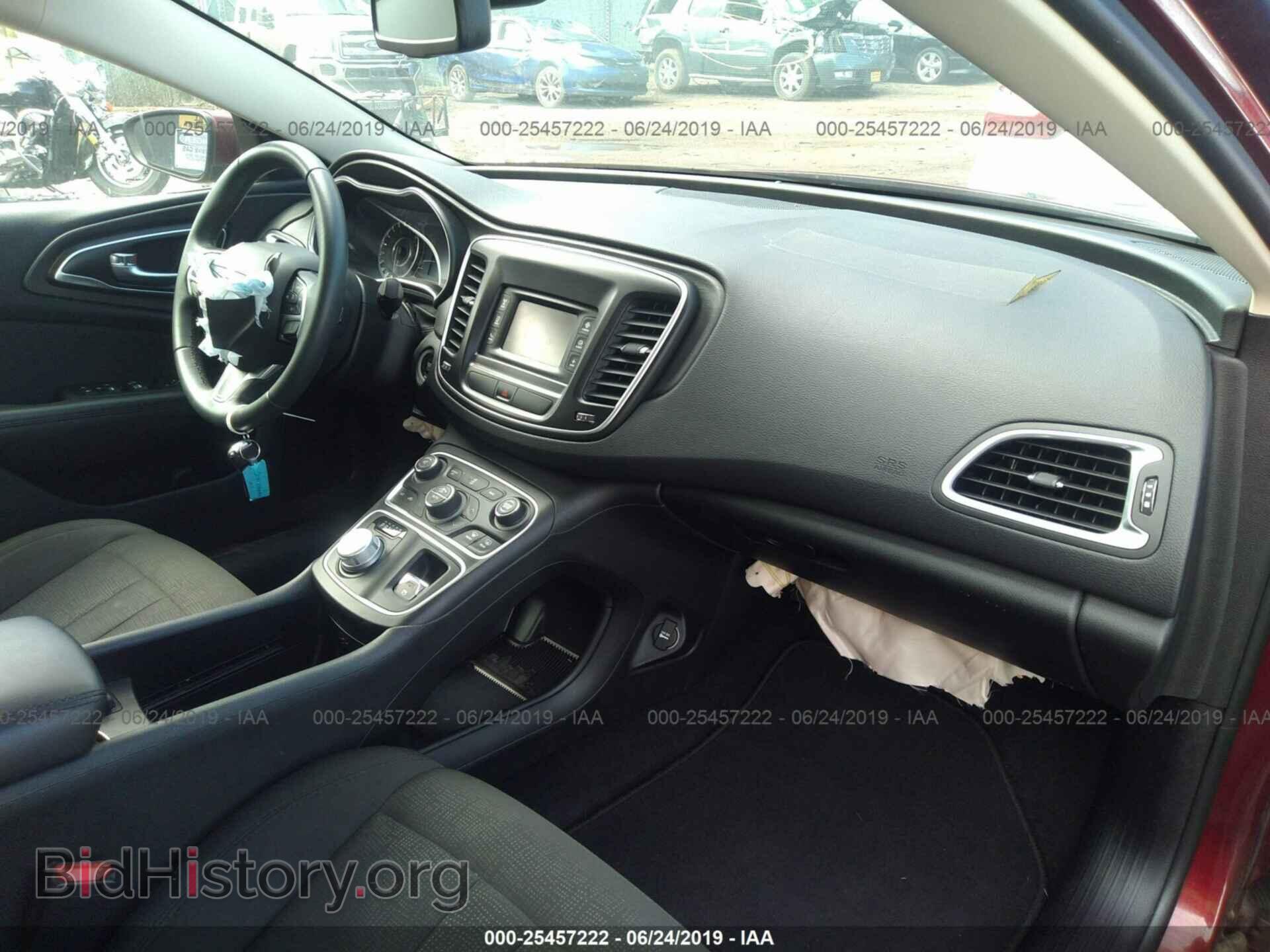 2016 CHRYSLER 200 - VIN: 1C3CCCABXGN116796 - Photo 5