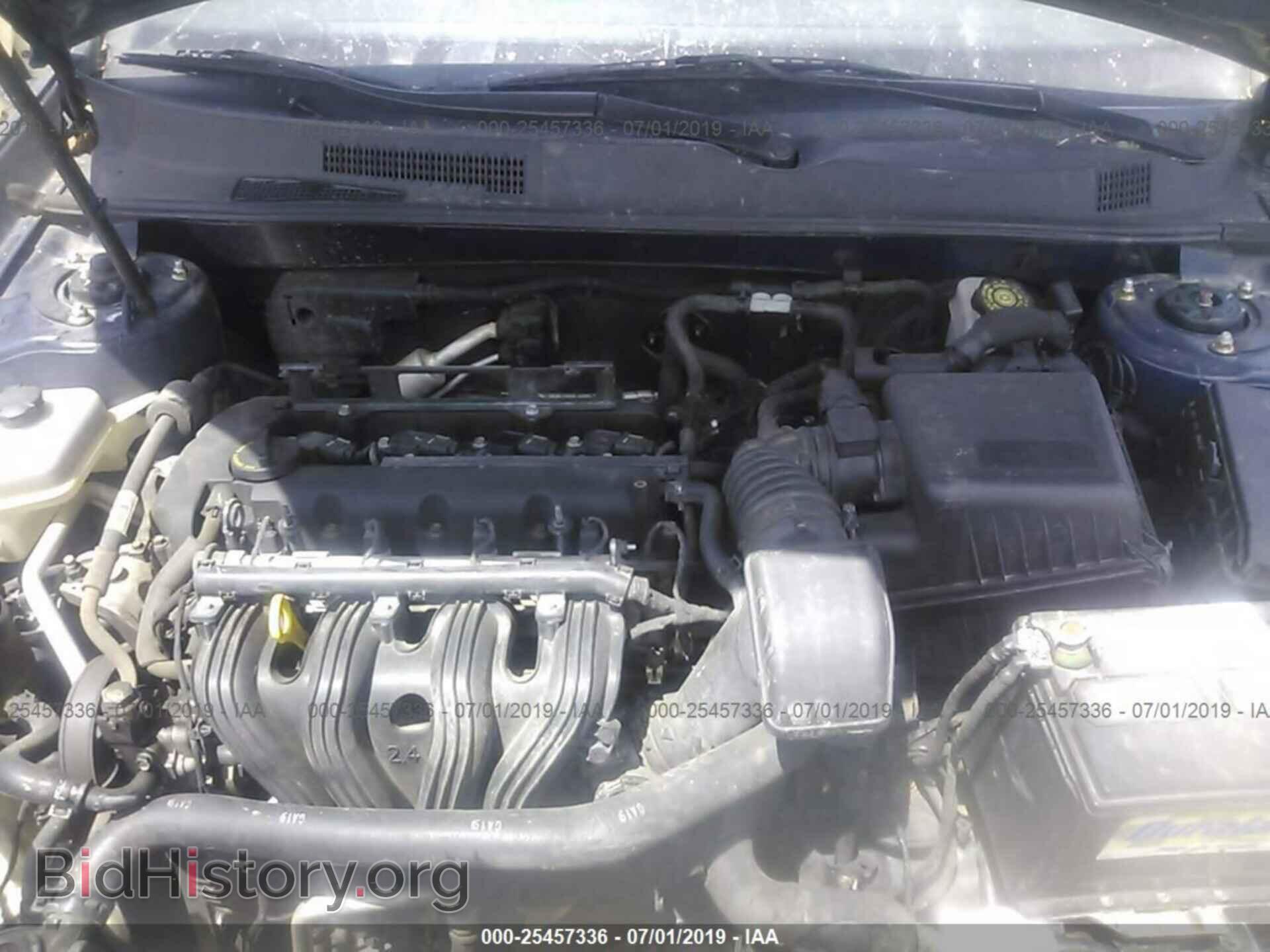 2007 KIA OPTIMA - VIN: KNAGE123375127011 - Фото 10