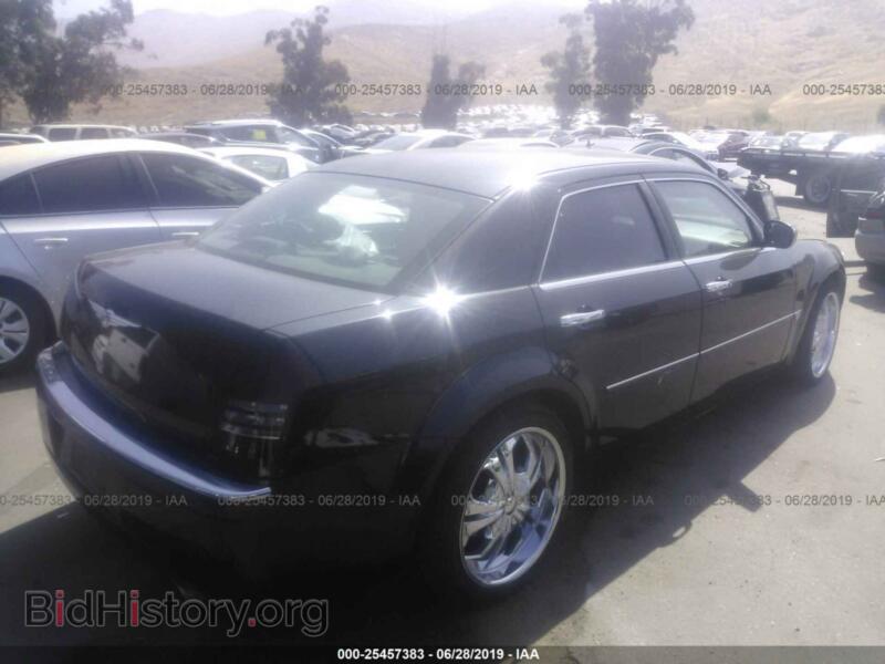 2005 Chrysler 300C (VIN 2C3AA63H65H171073) — photo 4 of 10