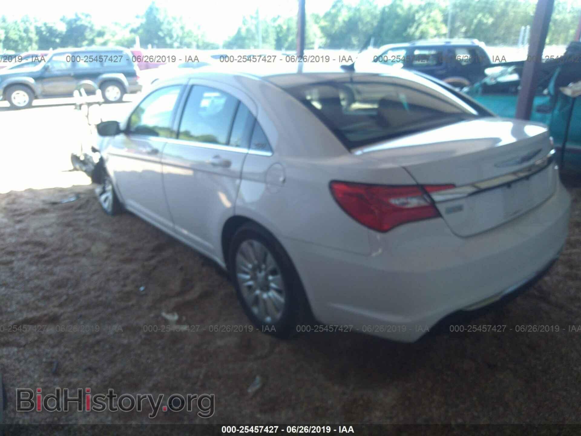 2013 CHRYSLER 200 - VIN: 1C3CCBAG9DN599795 - Photo 3