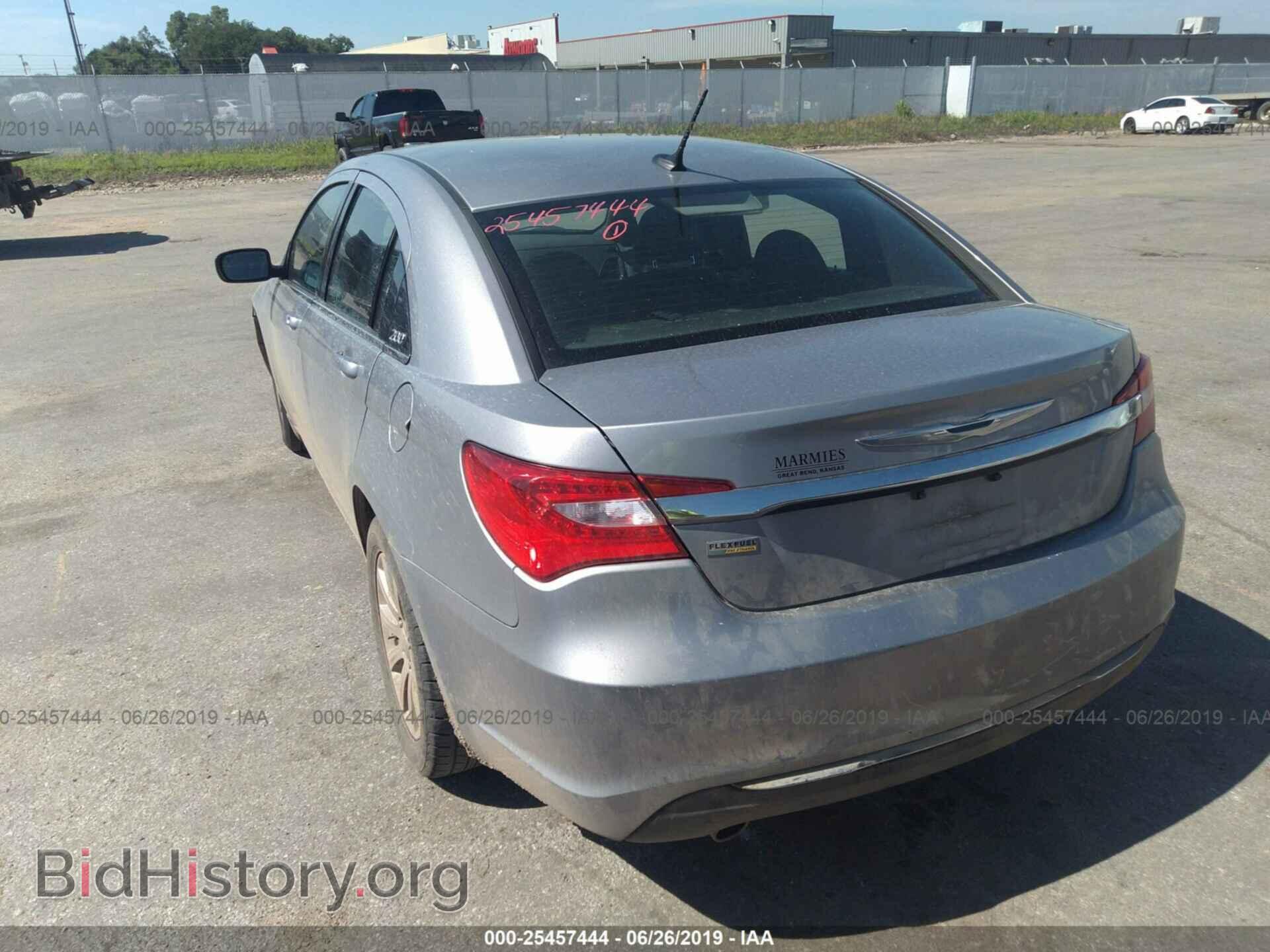 2014 CHRYSLER 200 - VIN: 1C3CCBBG7EN105966 - Photo 3