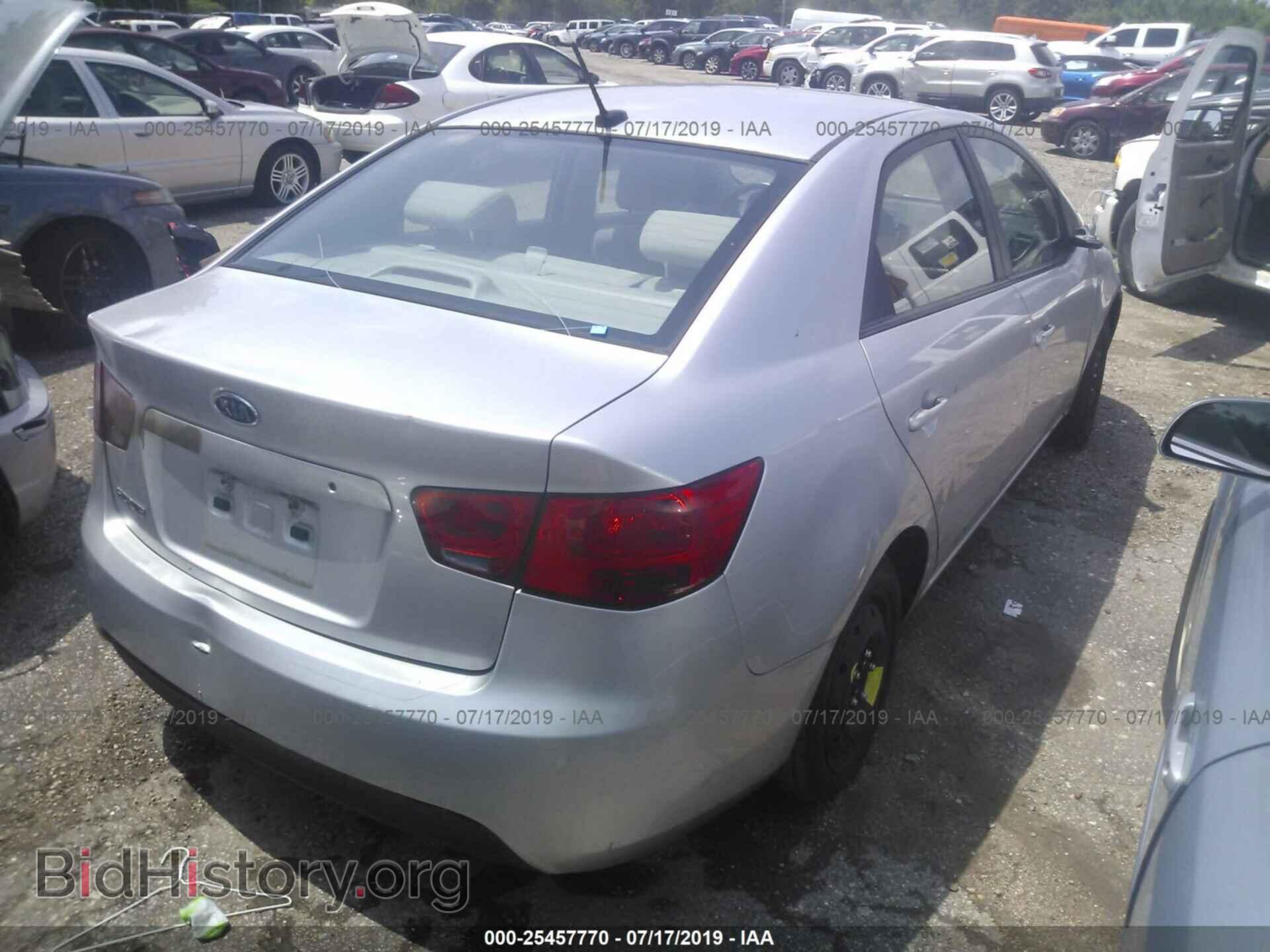 2011 KIA FORTE - VIN: KNAFT4A24B5353465 - Фото 4