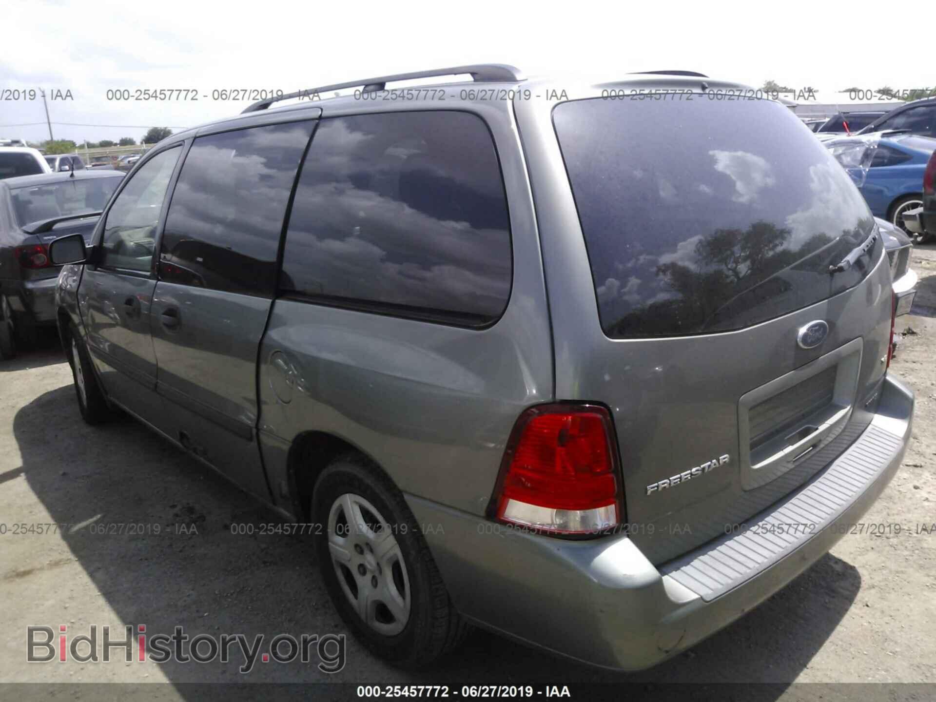 2005 FORD FREESTAR - VIN: 2FMZA51625BA59329 - Фото 3