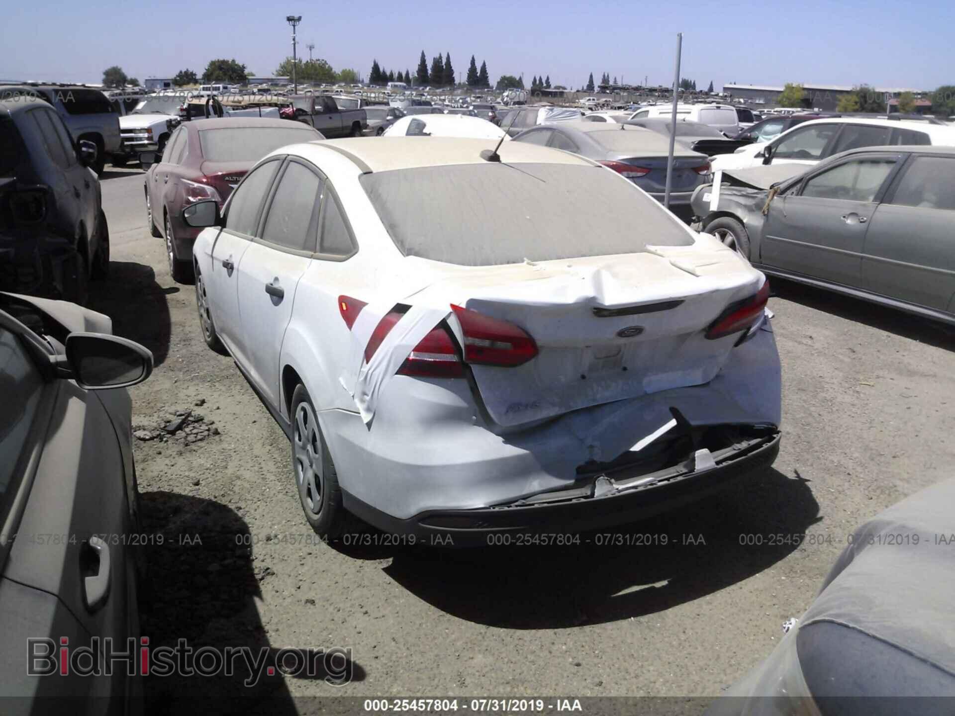 2016 FORD FOCUS - VIN: 1FADP3E21GL276159 - Фото 3