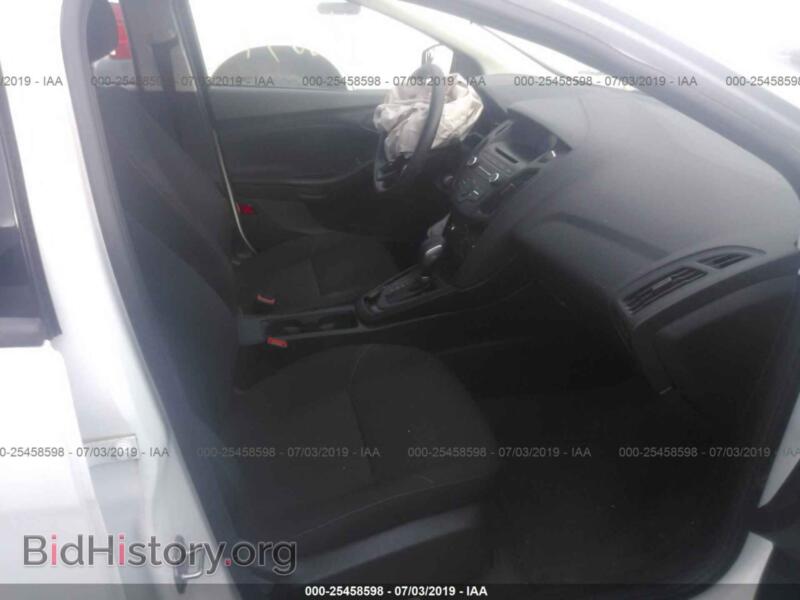 2016 Ford FOCUS (VIN 1FADP3E25GL355477) — photo 5 of 10