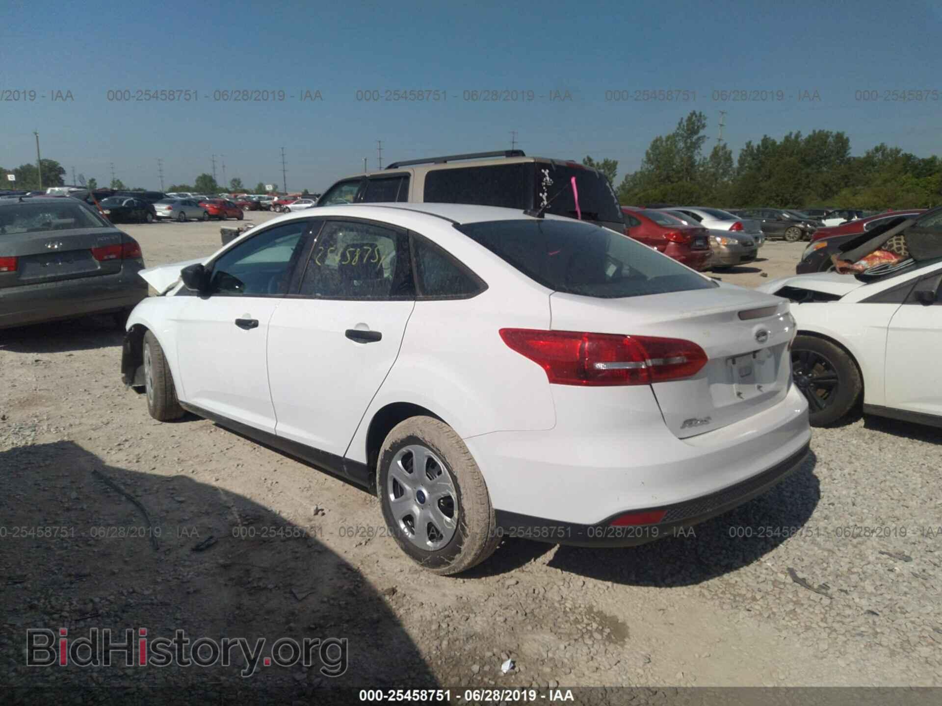 2018 FORD FOCUS - VIN: 1FADP3E20JL276774 - Фото 3