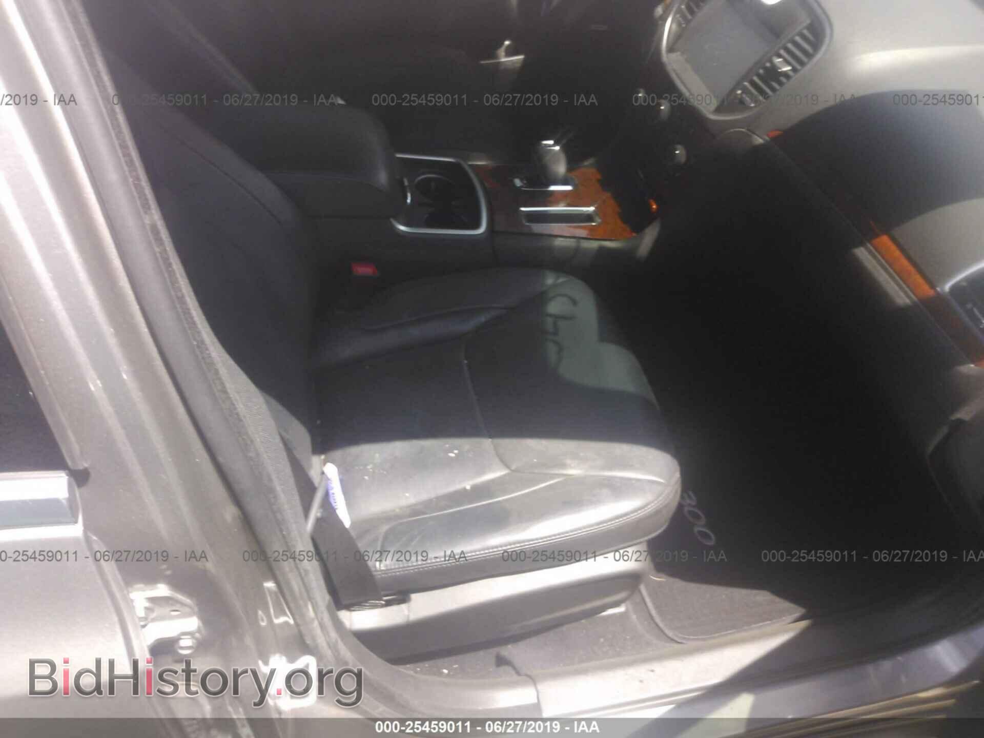 2014 CHRYSLER 300 - VIN: 2C3CCAAG2EH203663 - Фото 5