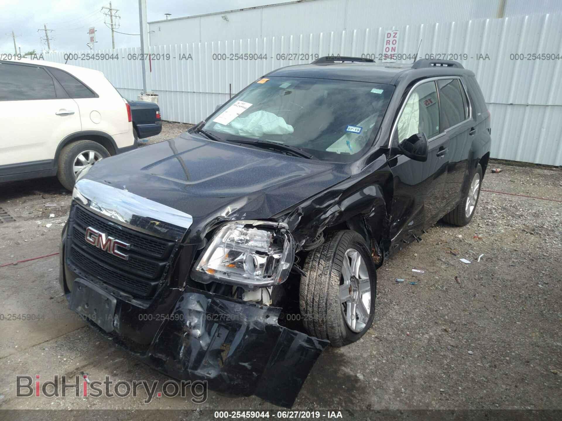 2011 GMC TERRAIN - VIN: 2CTFLSE50B6323402 - Photo 2