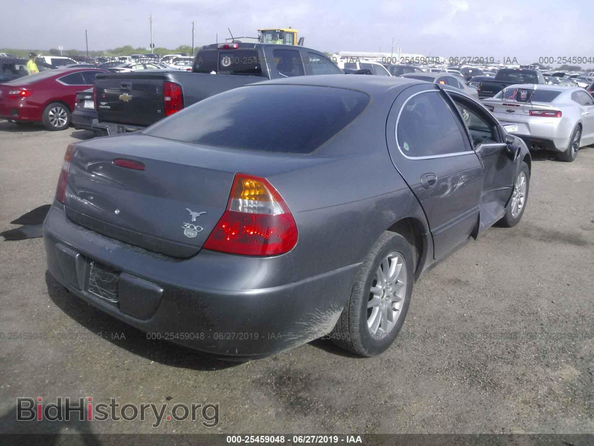 2002 CHRYSLER 300M - VIN: 2C3HE66G32H259516 - Photo 4