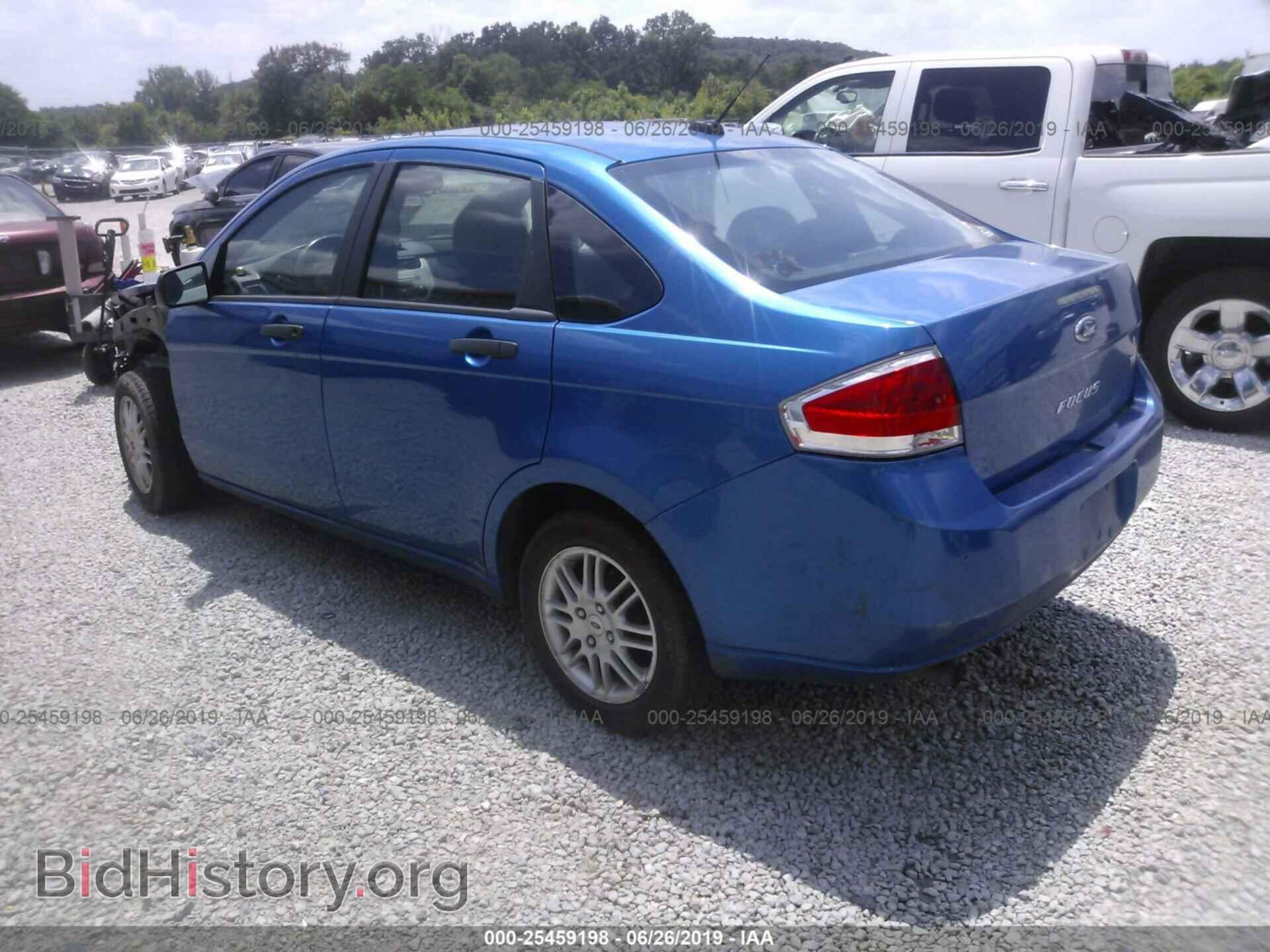 2011 FORD FOCUS - VIN: 1FAHP3FN7BW105501 - Photo 3
