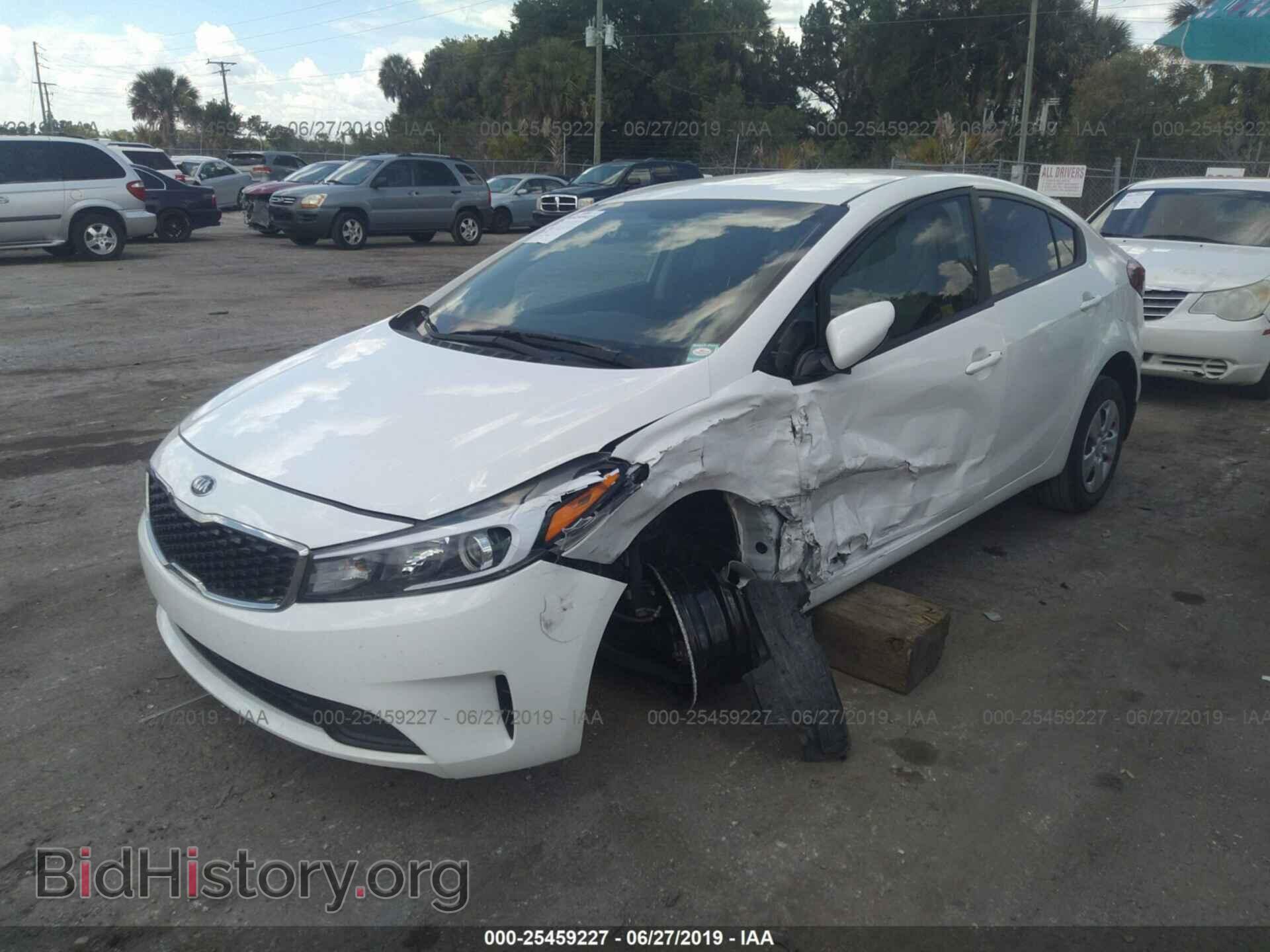 2017 KIA FORTE - VIN: 3KPFK4A75HE050855 - Фото 2