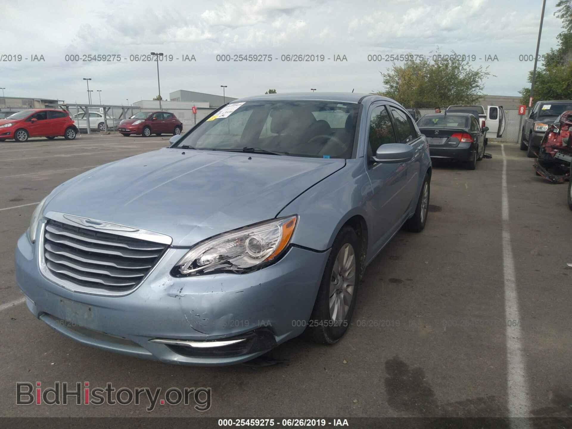 2014 CHRYSLER 200 - VIN: 1C3CCBAB3EN214155 - Photo 2