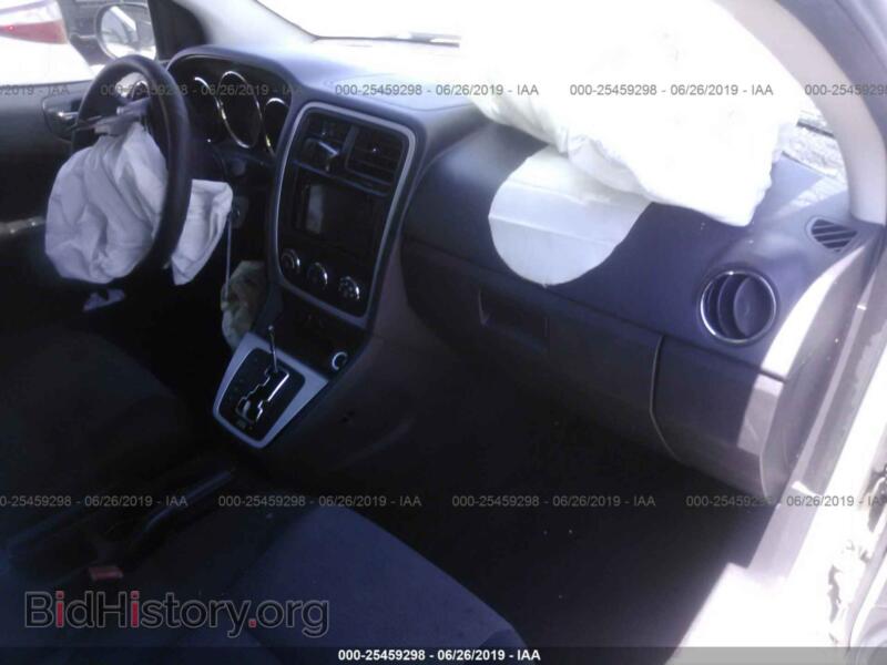 2011 Dodge CALIBER (VIN 1B3CB5HAXBD168050) — фото 5 из 10