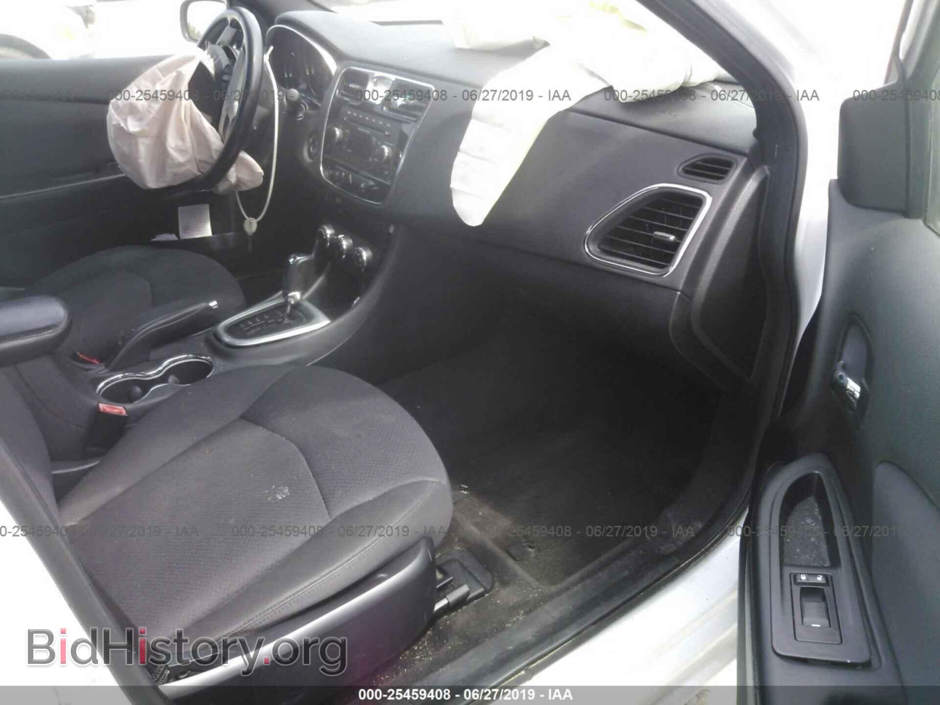 2012 CHRYSLER 200 - VIN: 1C3CCBBG2CN297066 - Фото 5