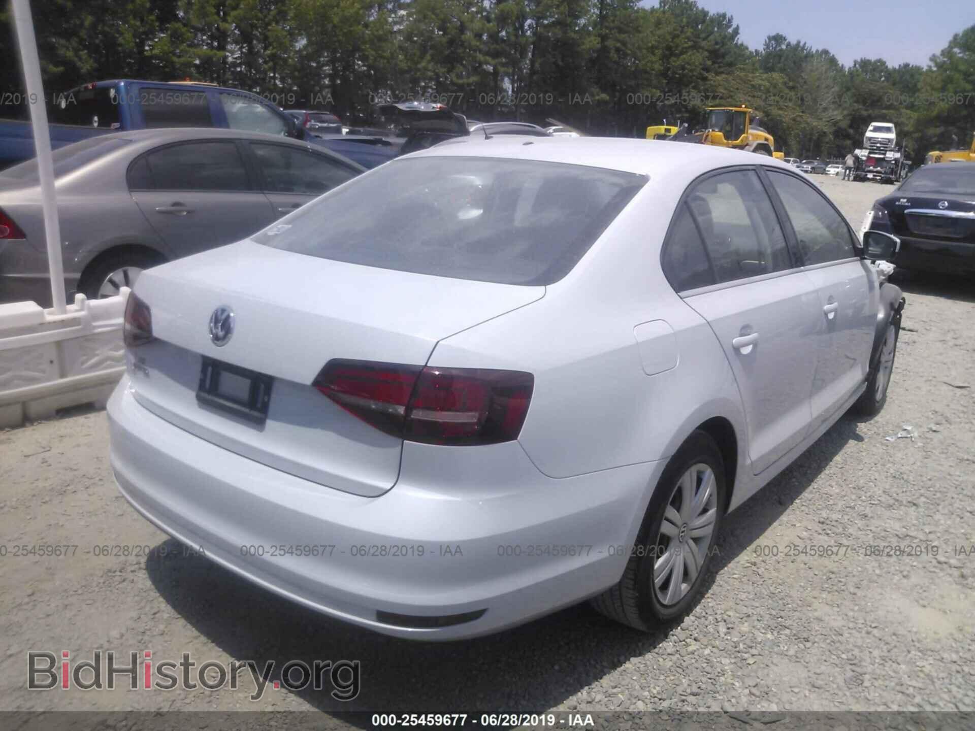 2017 VOLKSWAGEN JETTA - VIN: 3VW2B7AJ9HM342927 - Фото 4