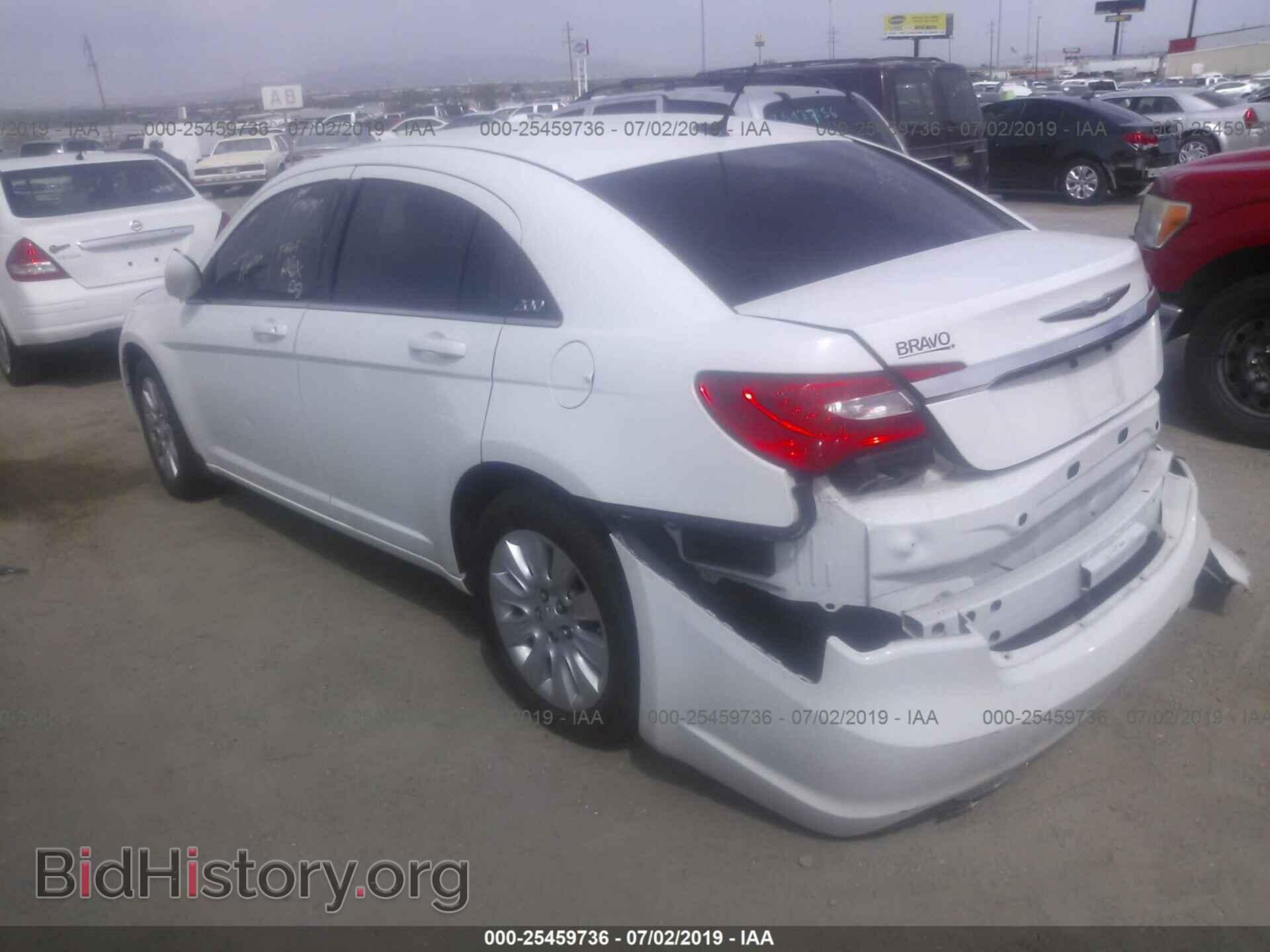 2013 CHRYSLER 200 - VIN: 1C3CCBAB0DN647169 - Photo 3