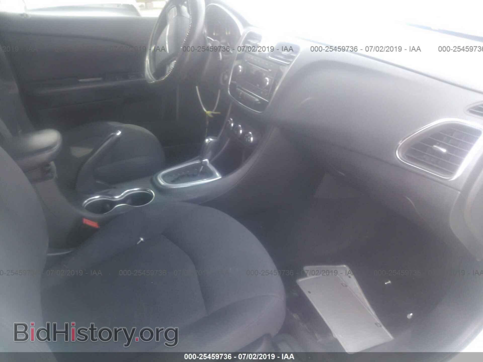 2013 CHRYSLER 200 - VIN: 1C3CCBAB0DN647169 - Photo 5