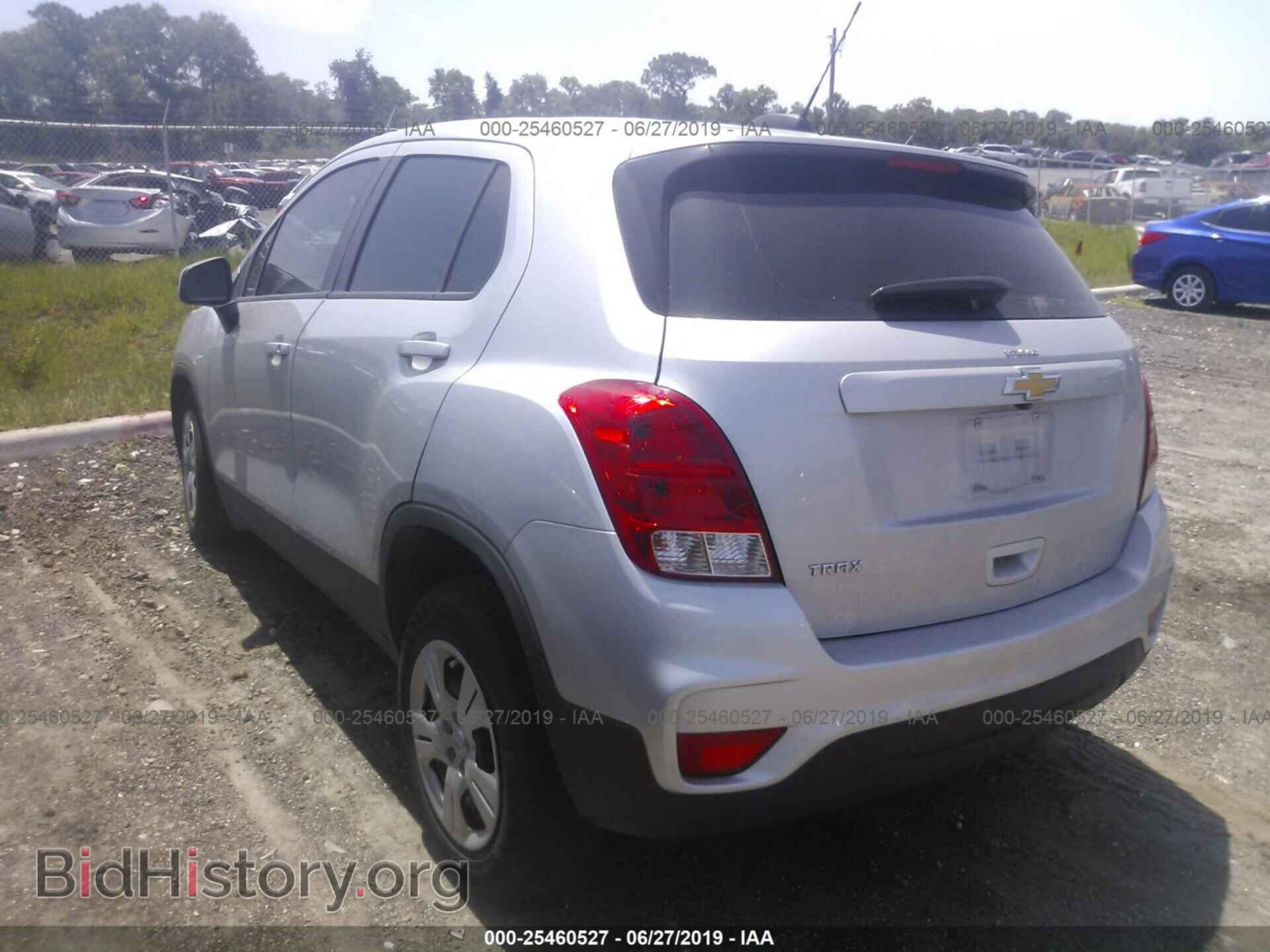 2017 CHEVROLET TRAX - VIN: 3GNCJKSB0HL233029 - Фото 3