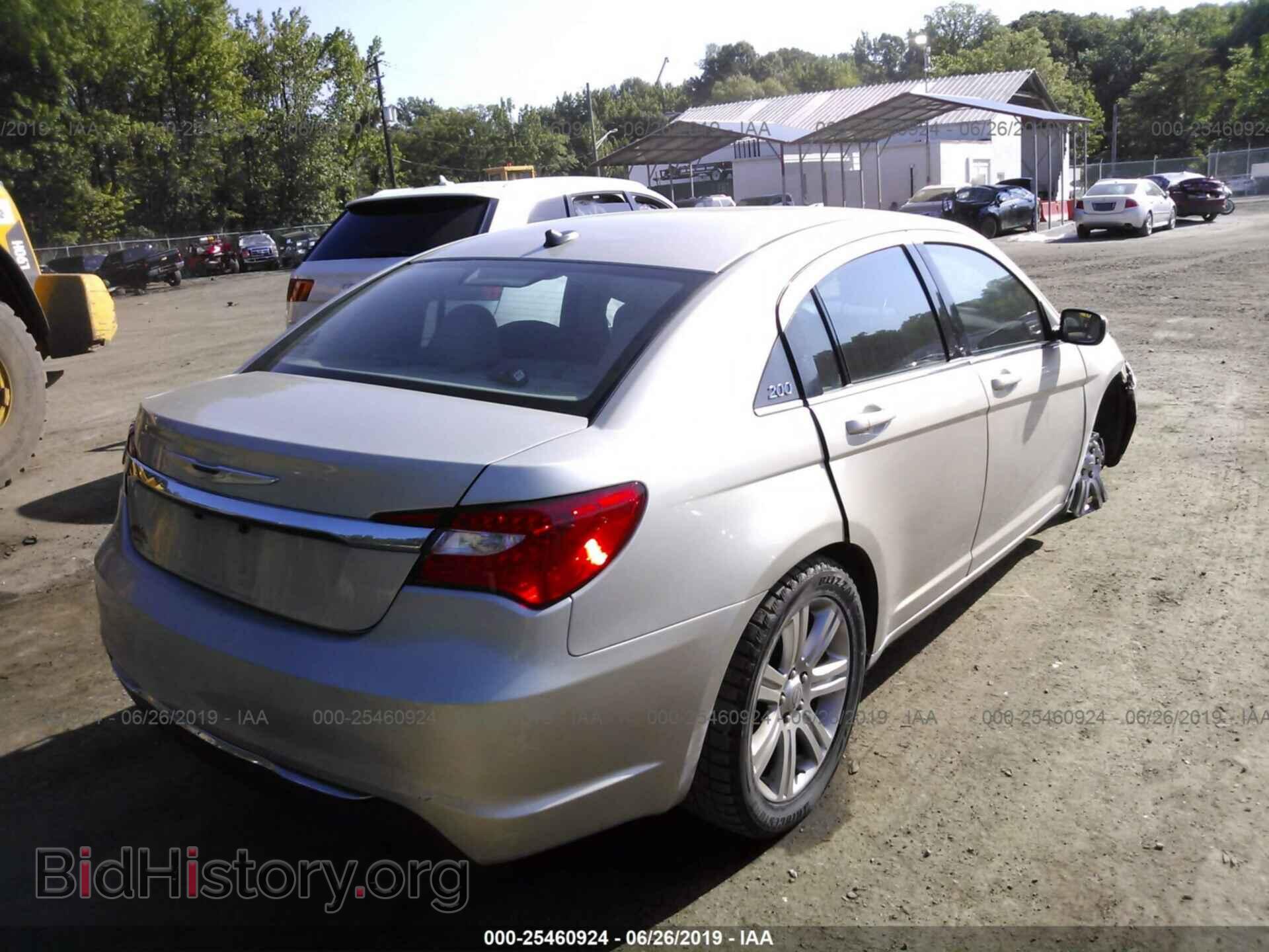 2013 CHRYSLER 200 - VIN: 1C3CCBAB7DN761735 - Фото 4