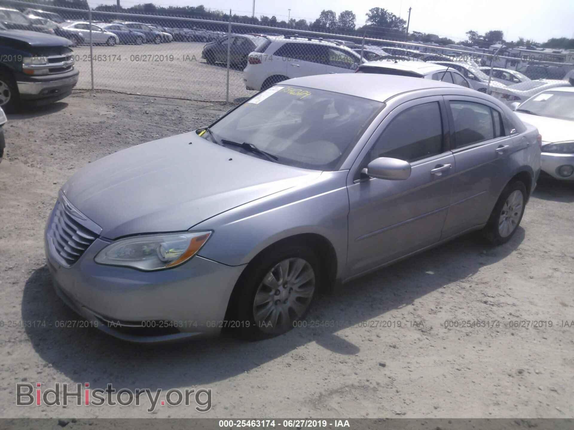 2013 CHRYSLER 200 - VIN: 1C3CCBAB7DN608465 - Photo 2