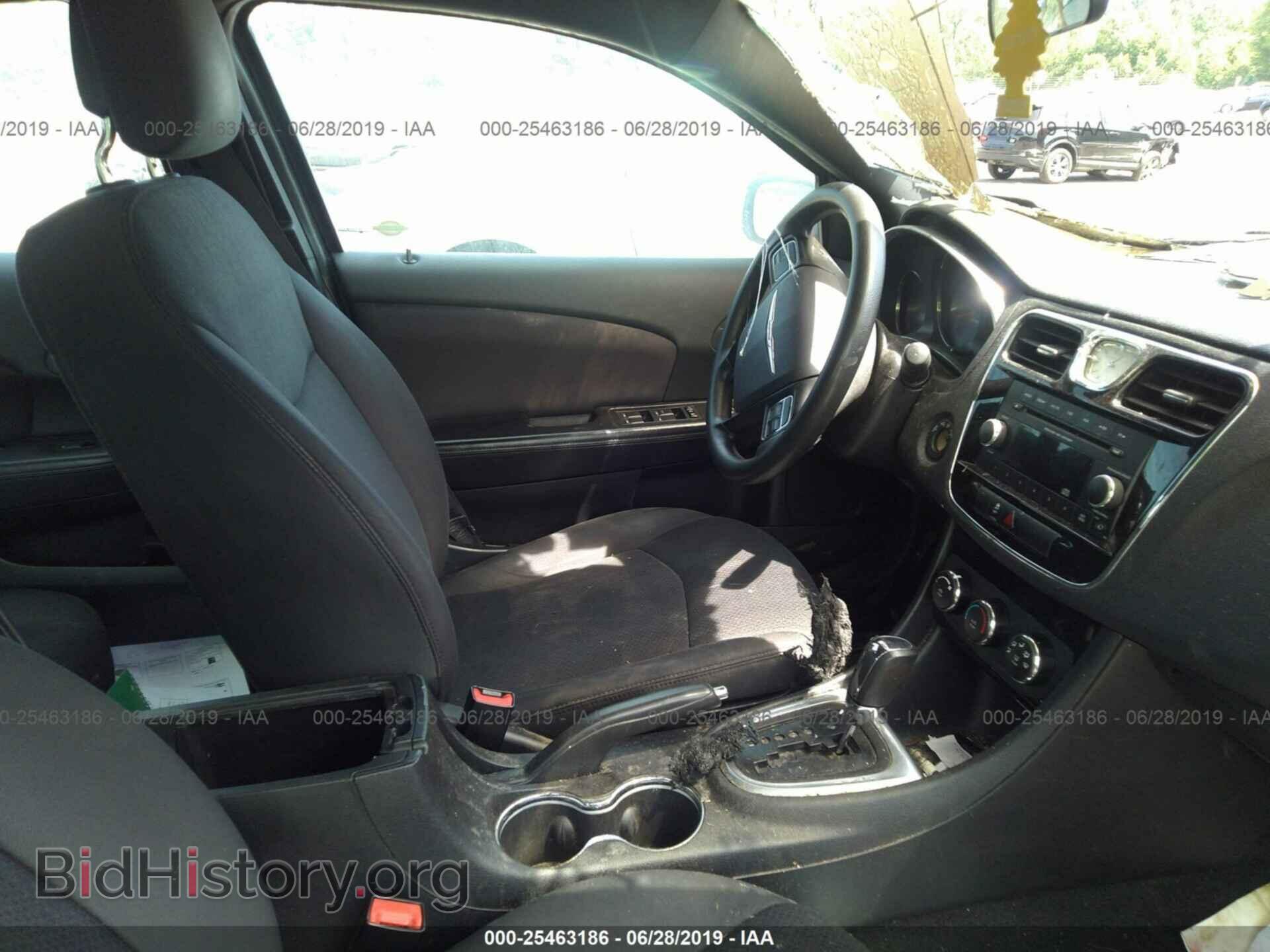 2012 CHRYSLER 200 - VIN: 1C3CCBAB6CN295746 - Фото 5