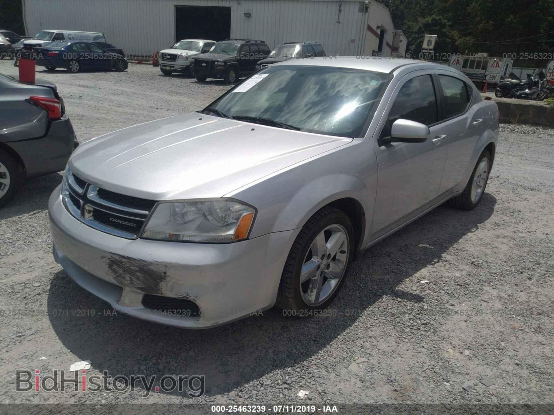 2011 DODGE AVENGER - VIN: 1B3BD1FB6BN556350 - Фото 2