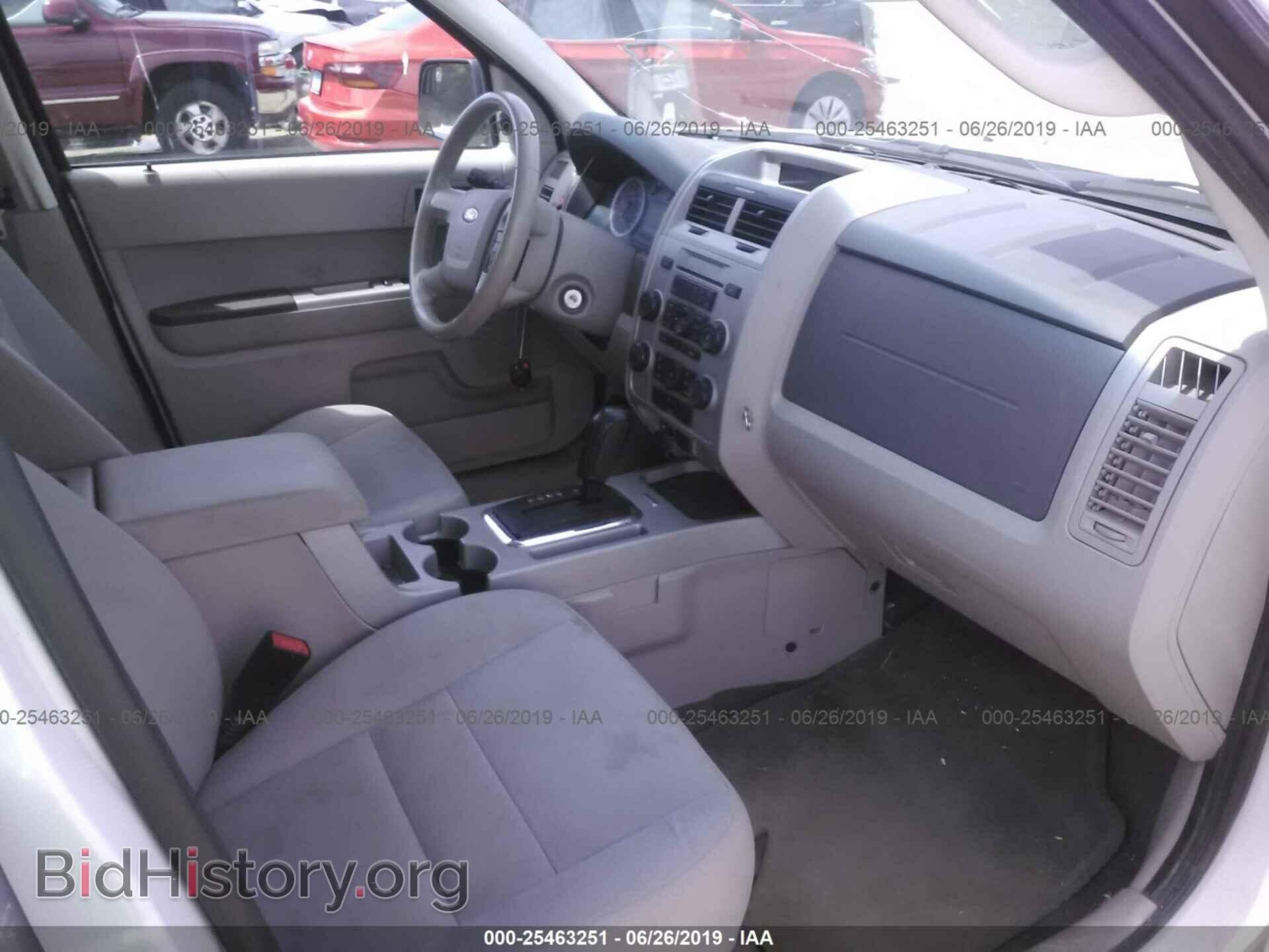 2011 FORD ESCAPE - VIN: 1FMCU9D75BKC38037 - Photo 5