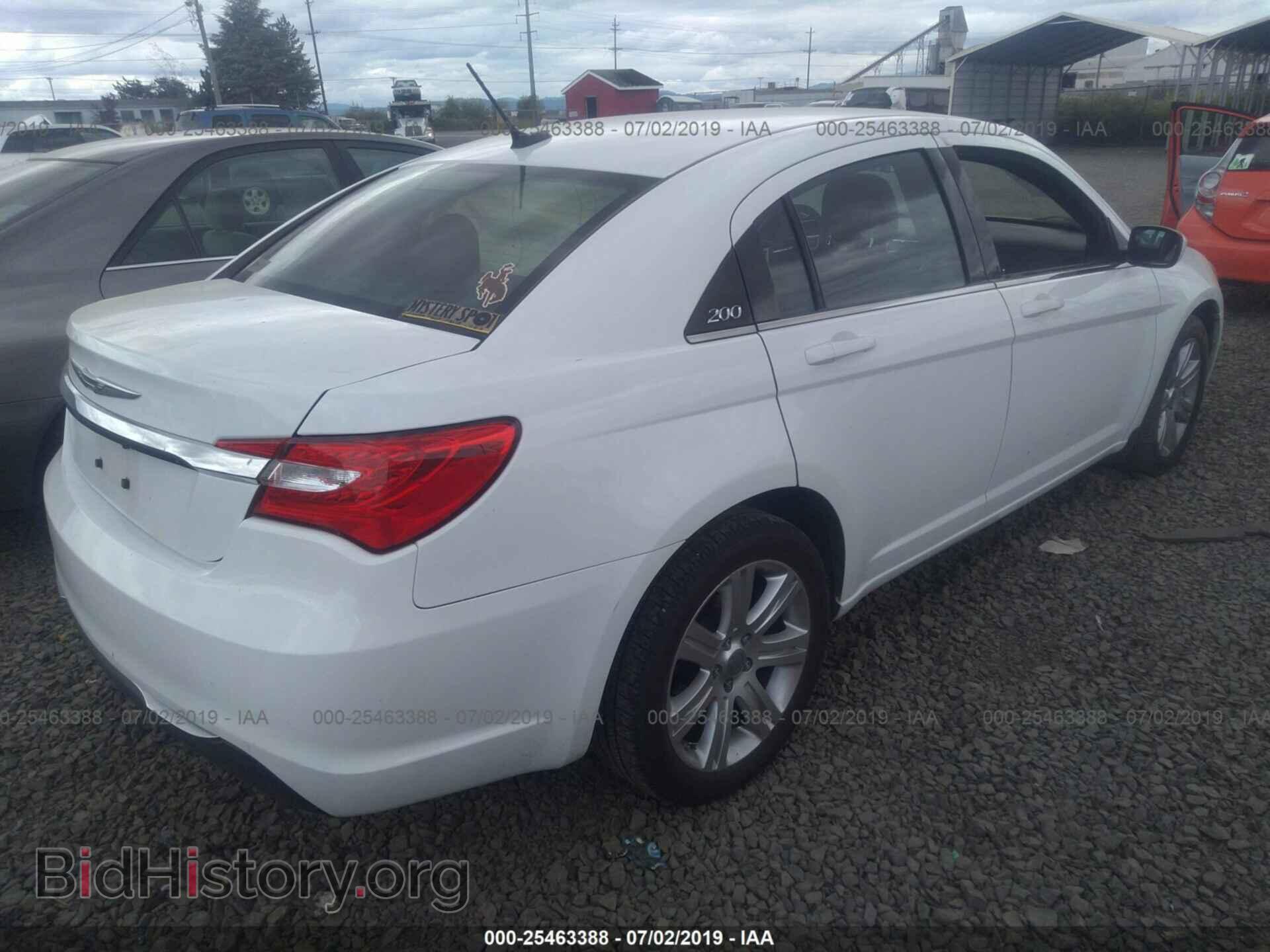 2013 CHRYSLER 200 - VIN: 1C3CCBBB7DN695475 - Photo 4